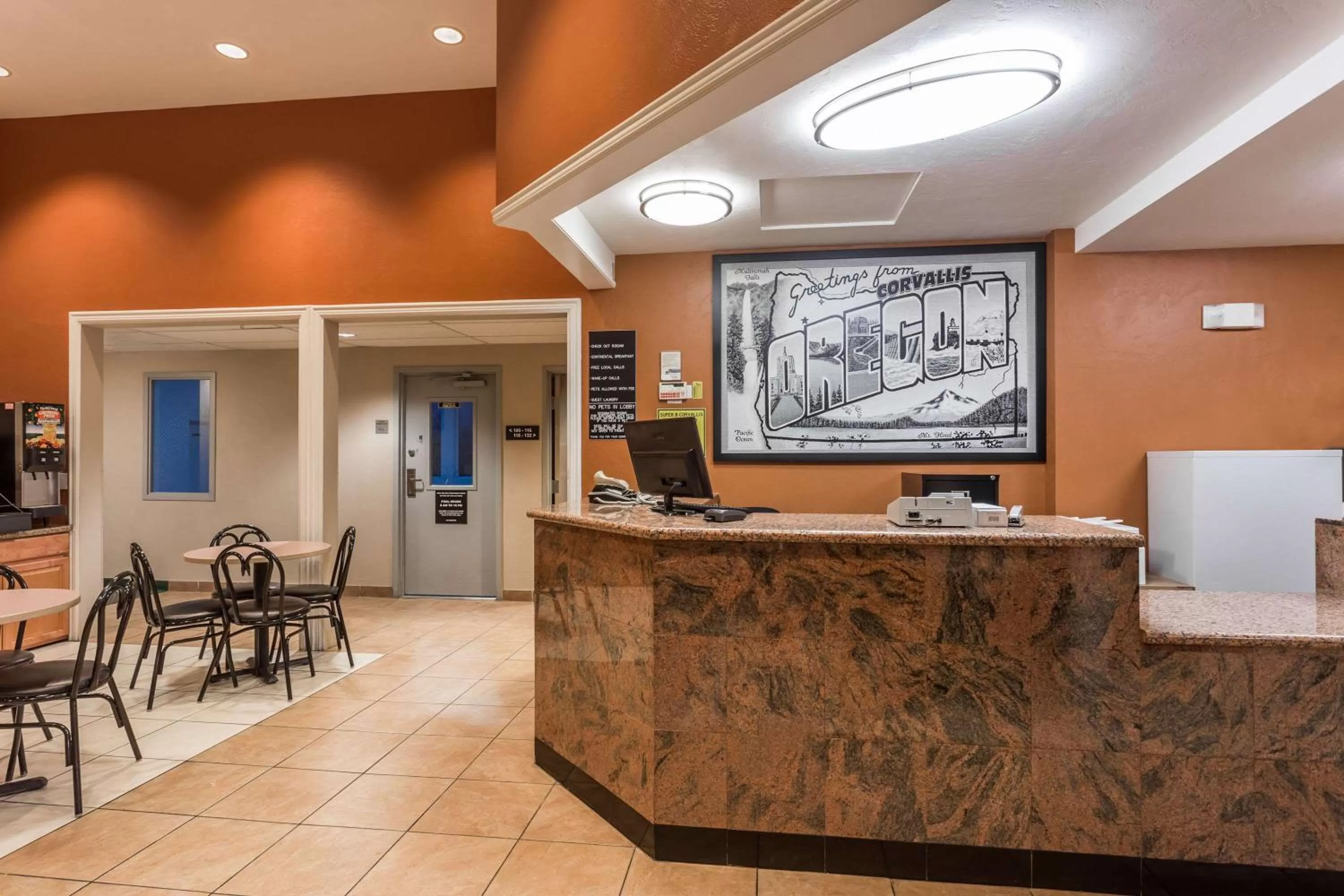 Lobby or reception in Super 8 by Wyndham Corvallis