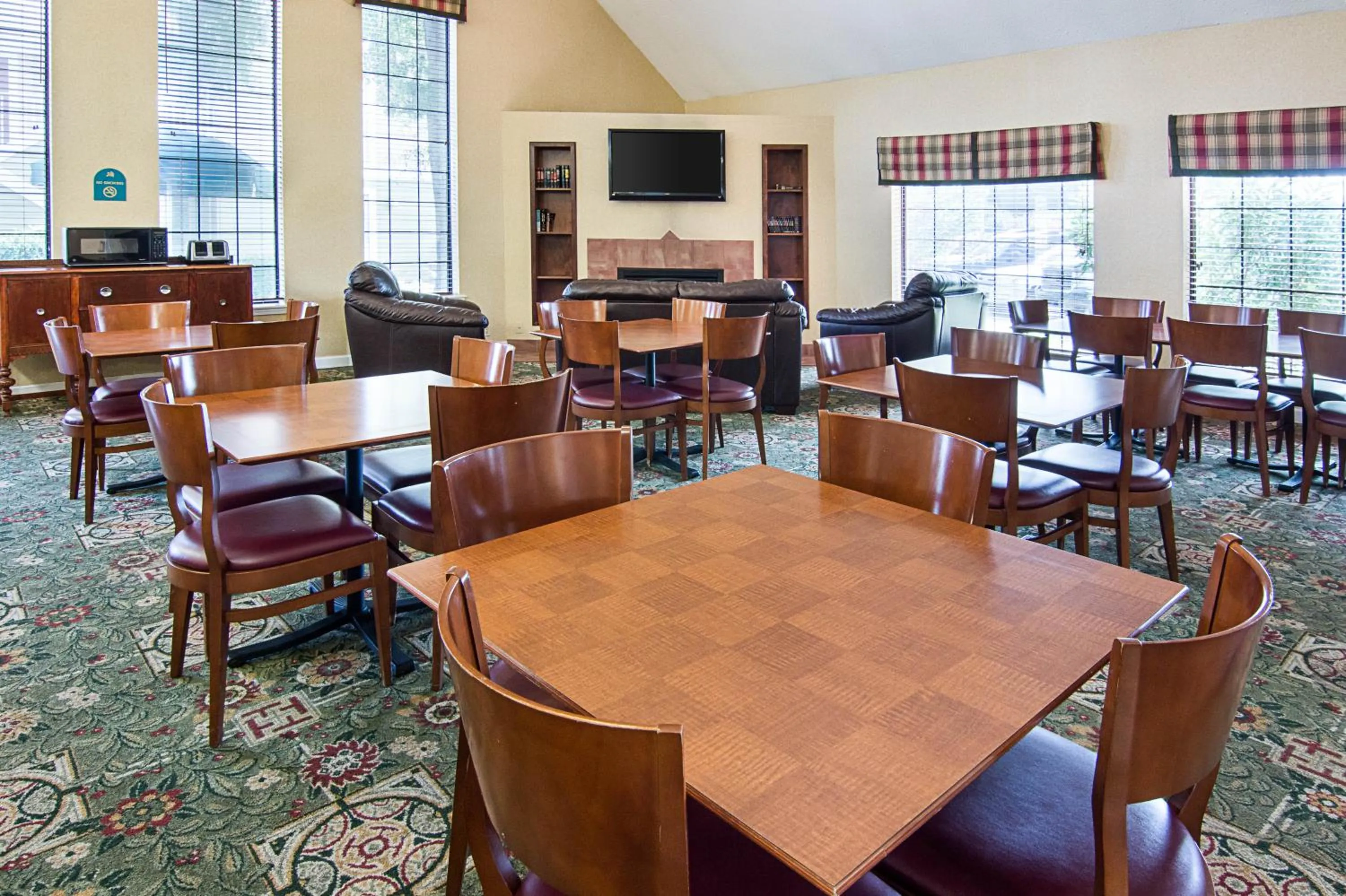 Breakfast in Extended Studio Suites Hotel- Bossier City