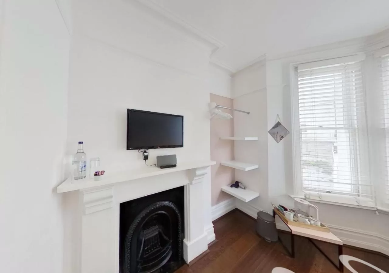 TV and multimedia in Hotel Nineteen