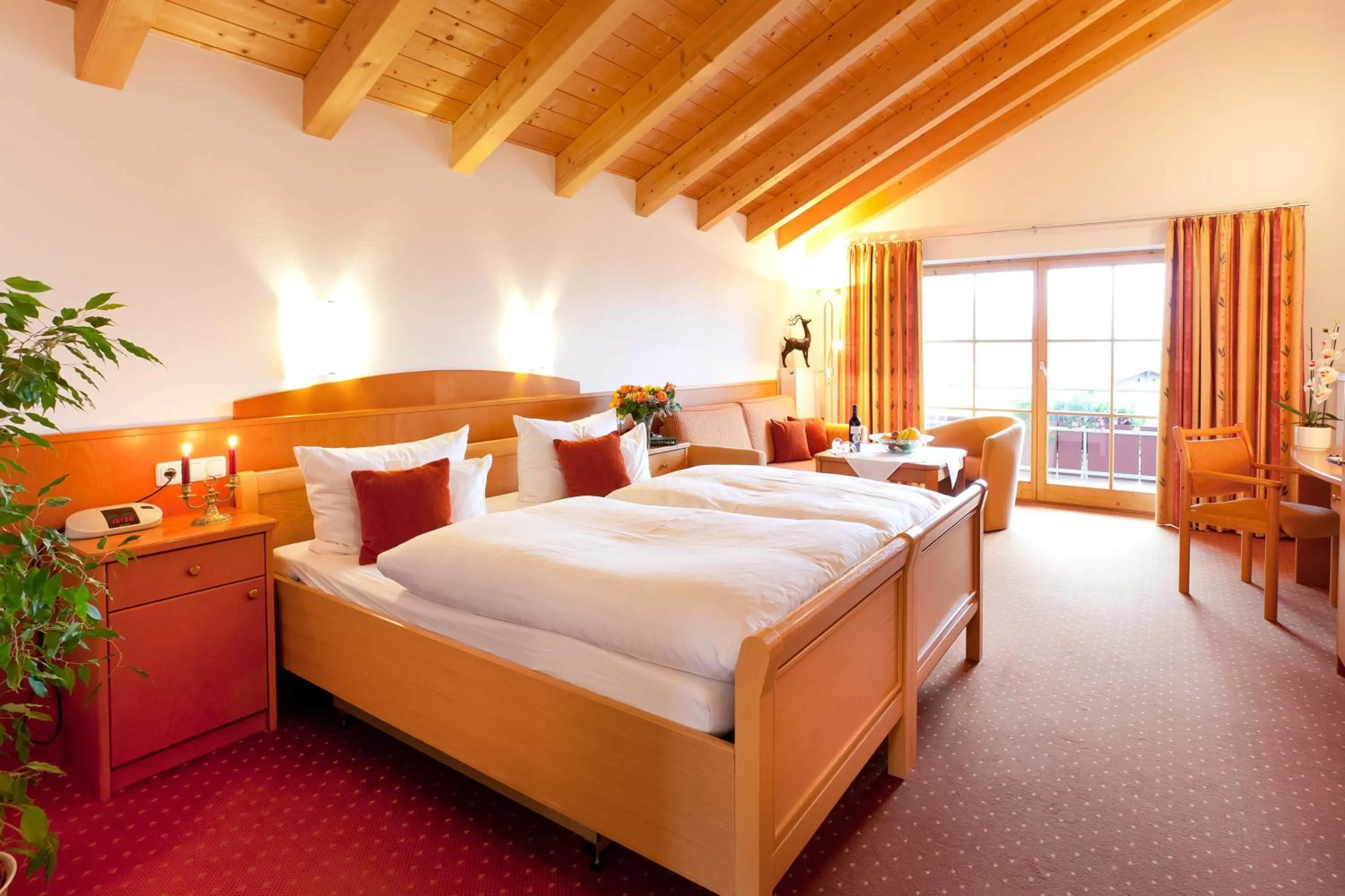 Photo of the whole room, Bed in Familien- und Wellnesshotel "Viktoria"