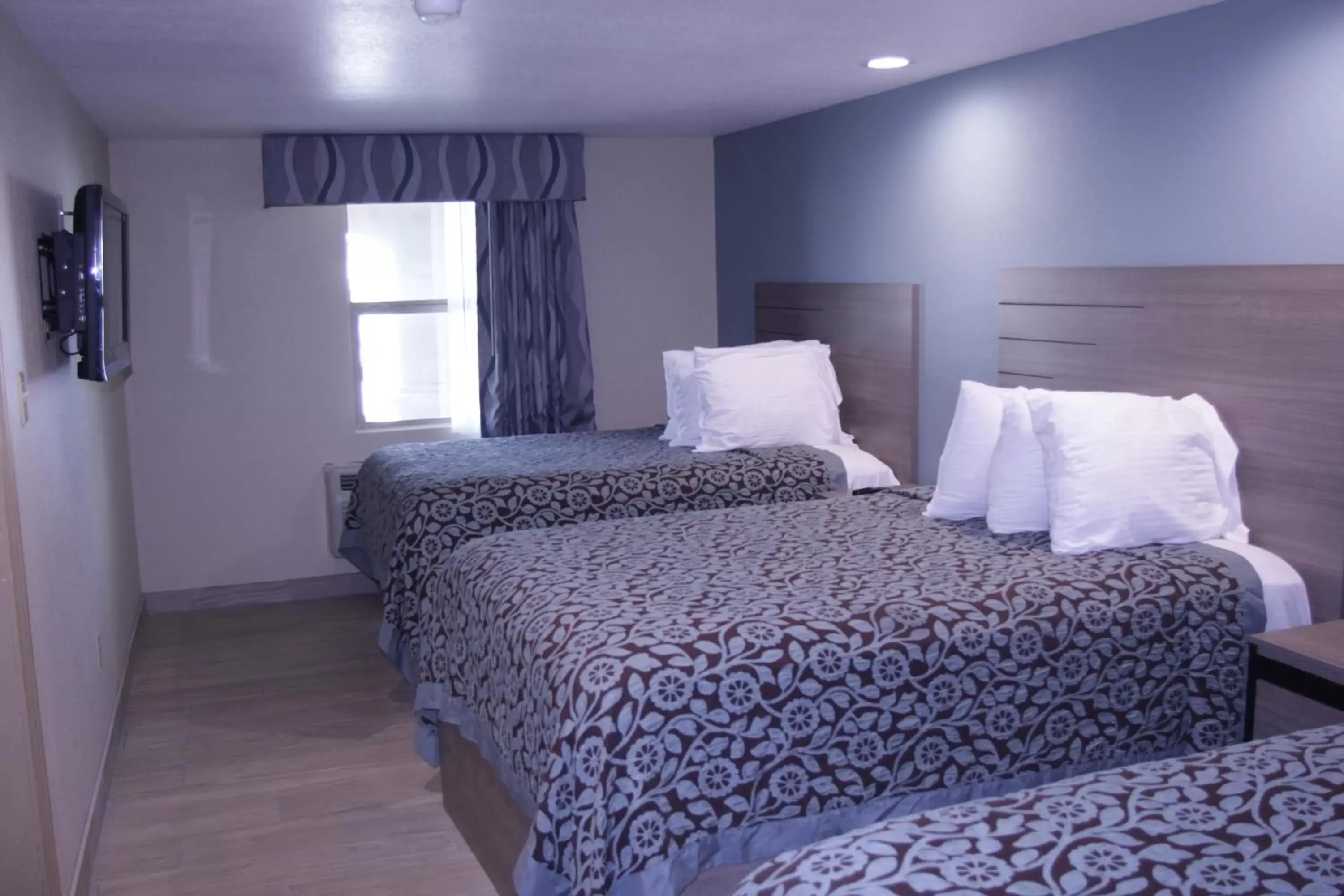 Two-Bedroom Suite in Americas Best Value Inn Port Aransas Two-Bedroom Suite in Americas Best Value Inn Port Aransas