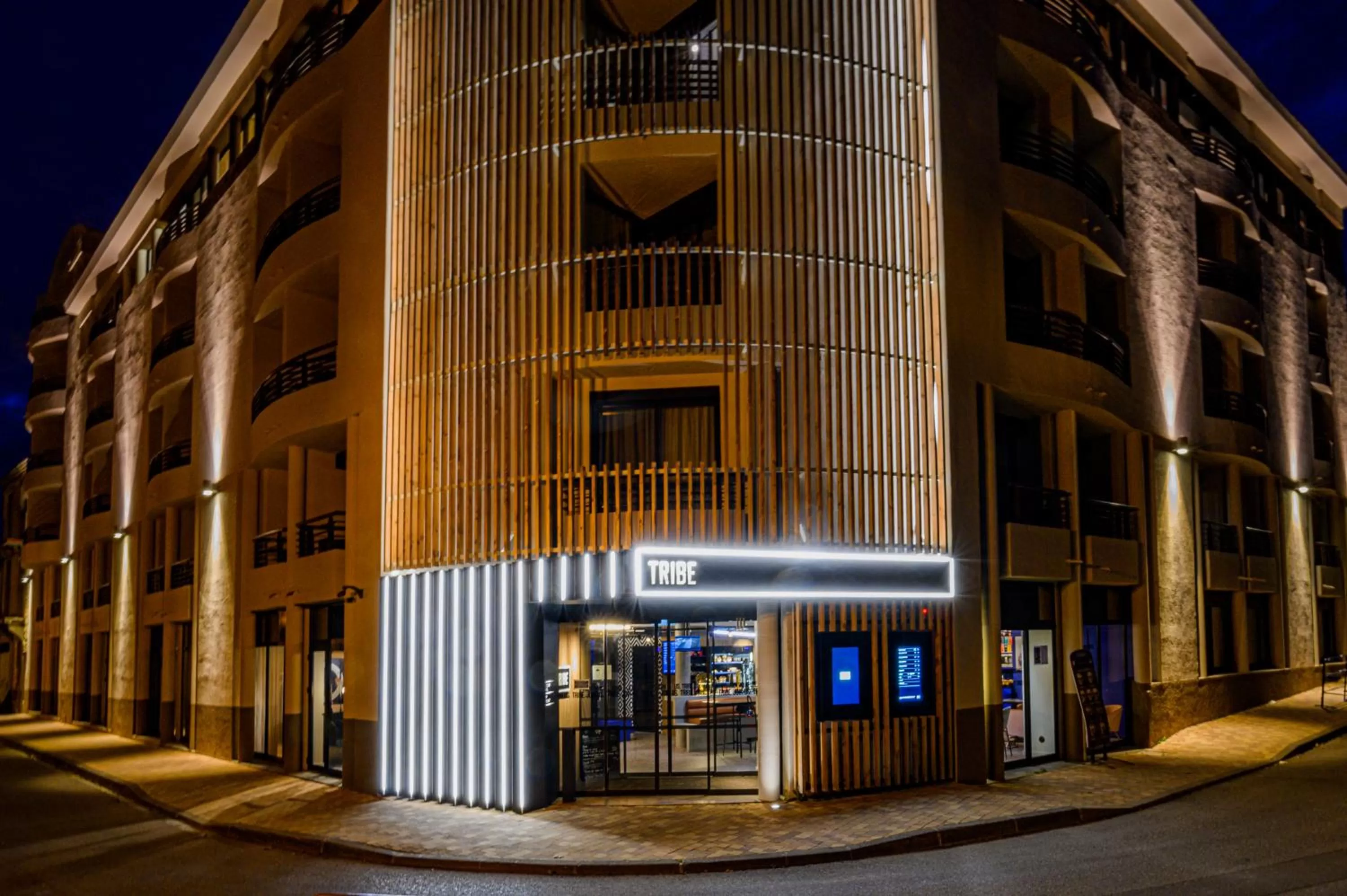 Property building in Tribe Carcassonne