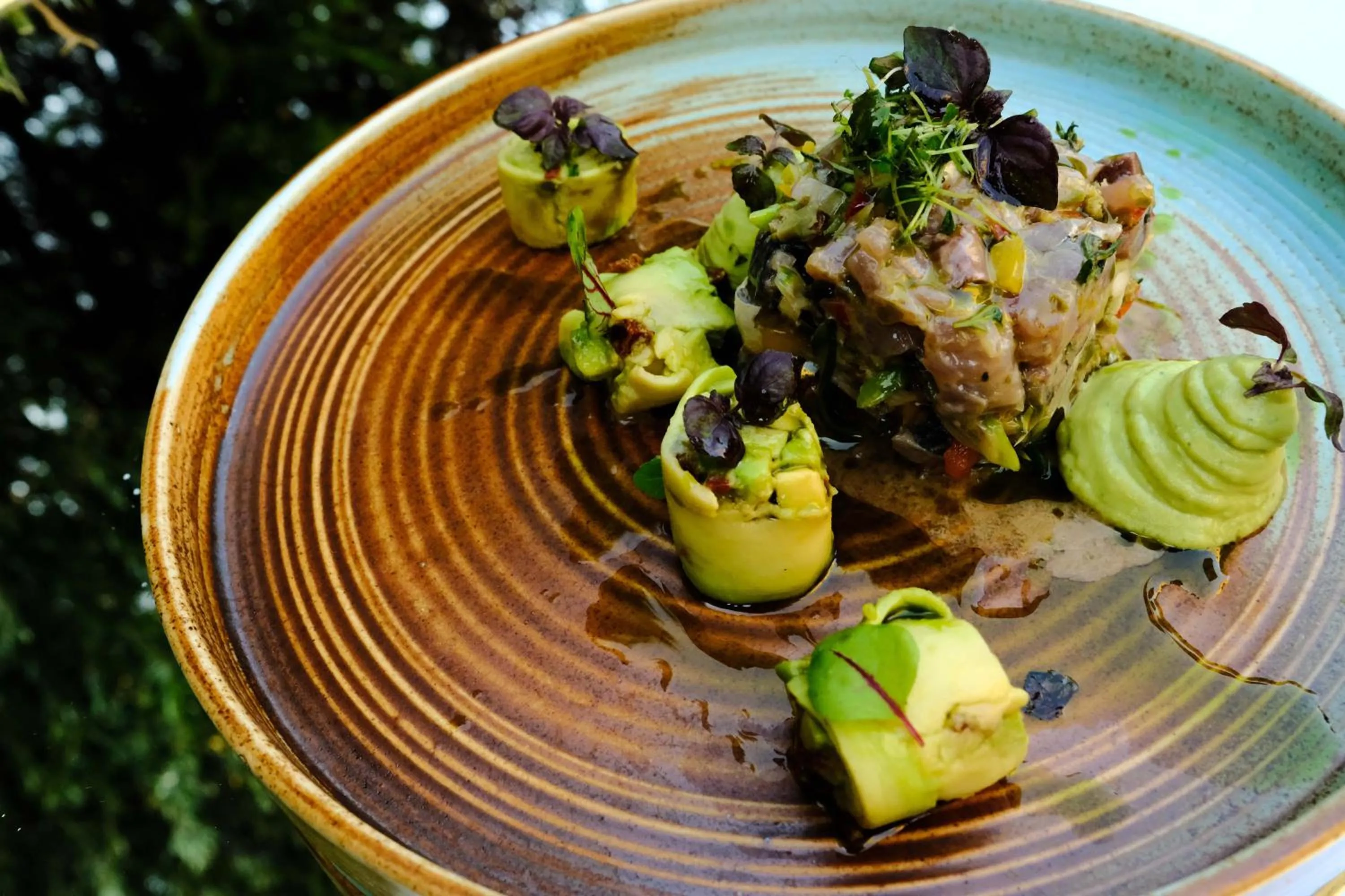 Restaurant/places to eat in Anthemion Suites and Villas