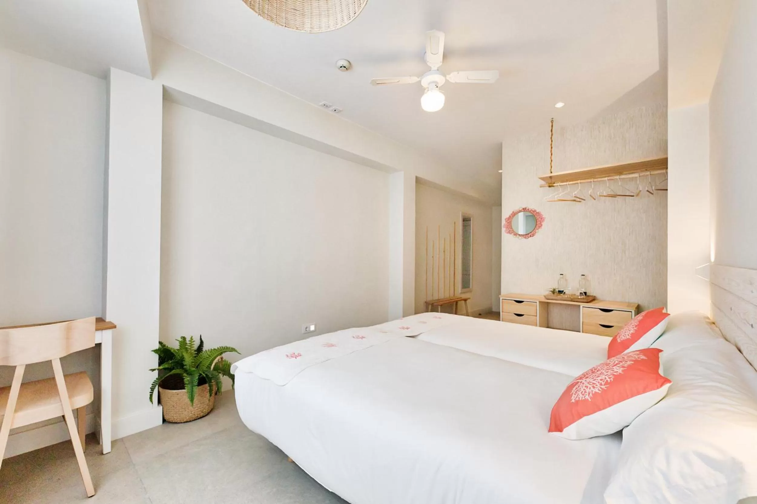 Photo of the whole room, Bed in Maresía Canteras Urban Hotel