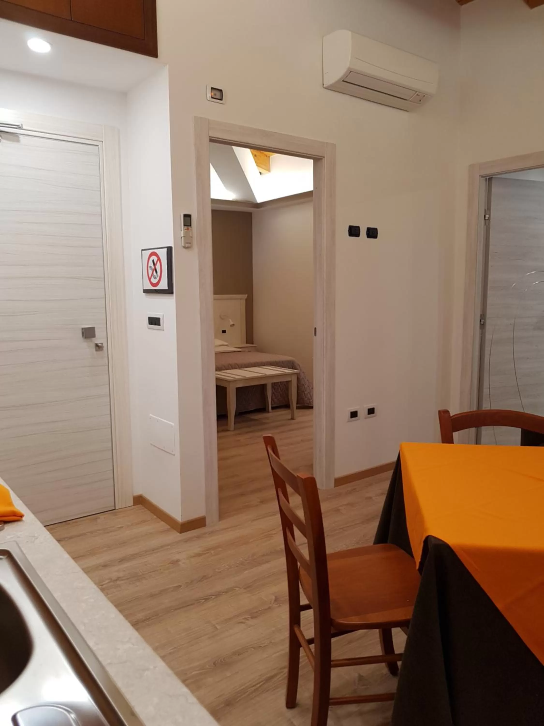 Photo of the whole room, Dining Area in San Pietro