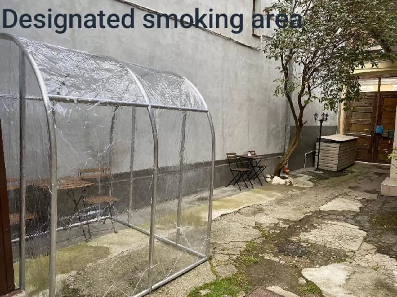 Property building in ALBERT RESIDENCE with PARKING