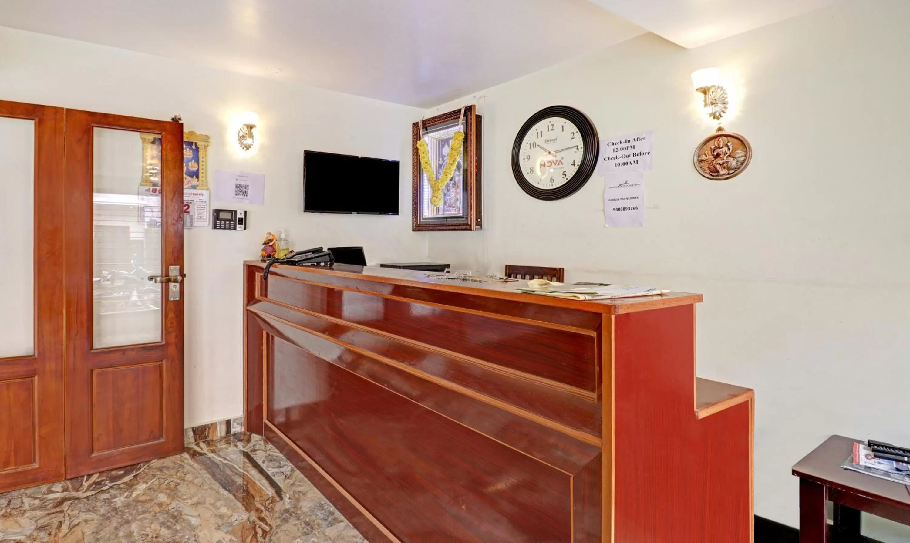 Lobby or reception in Treebo Aall Season