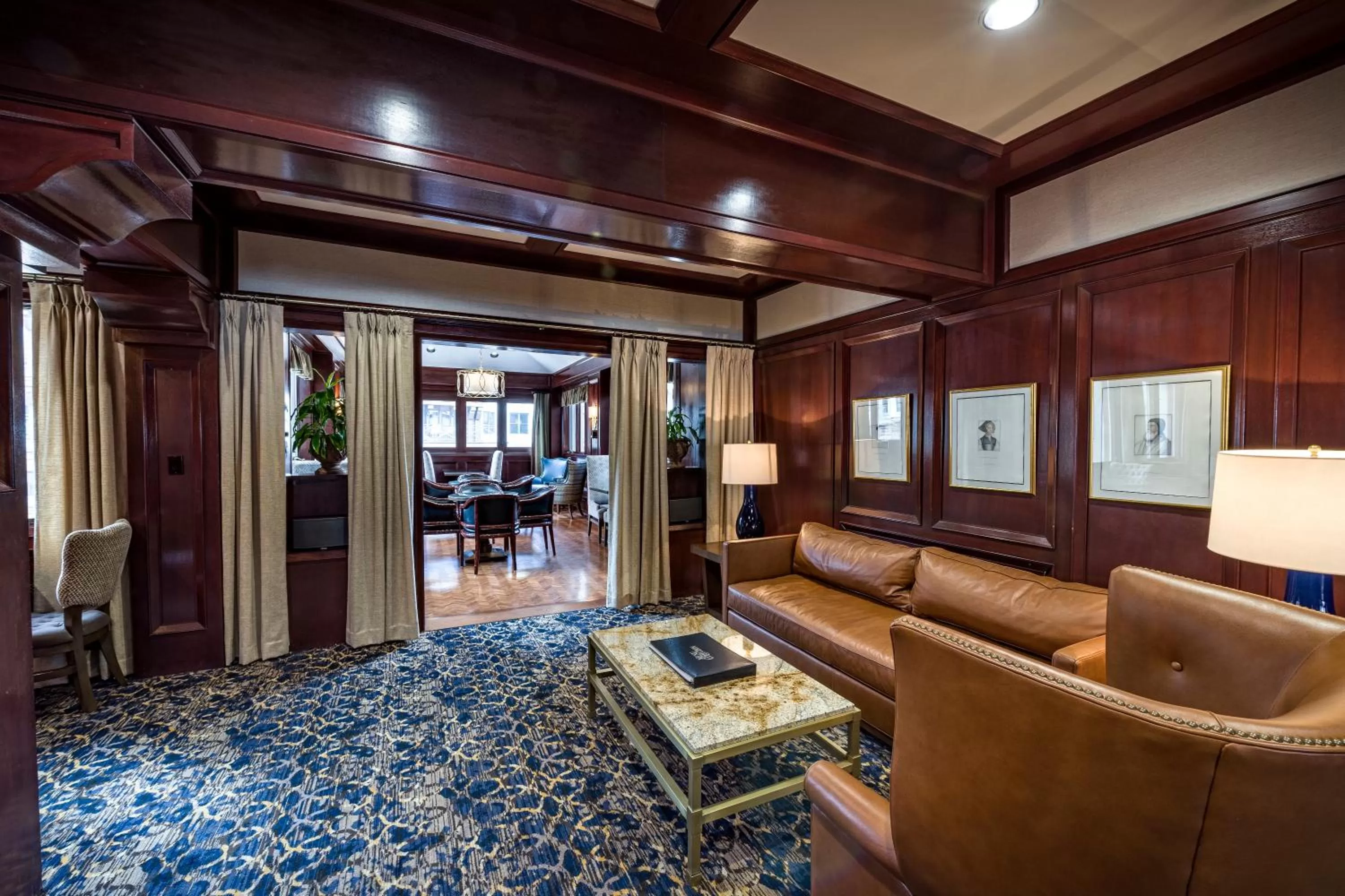 Lobby or reception in Poste Montane Lodge by East West