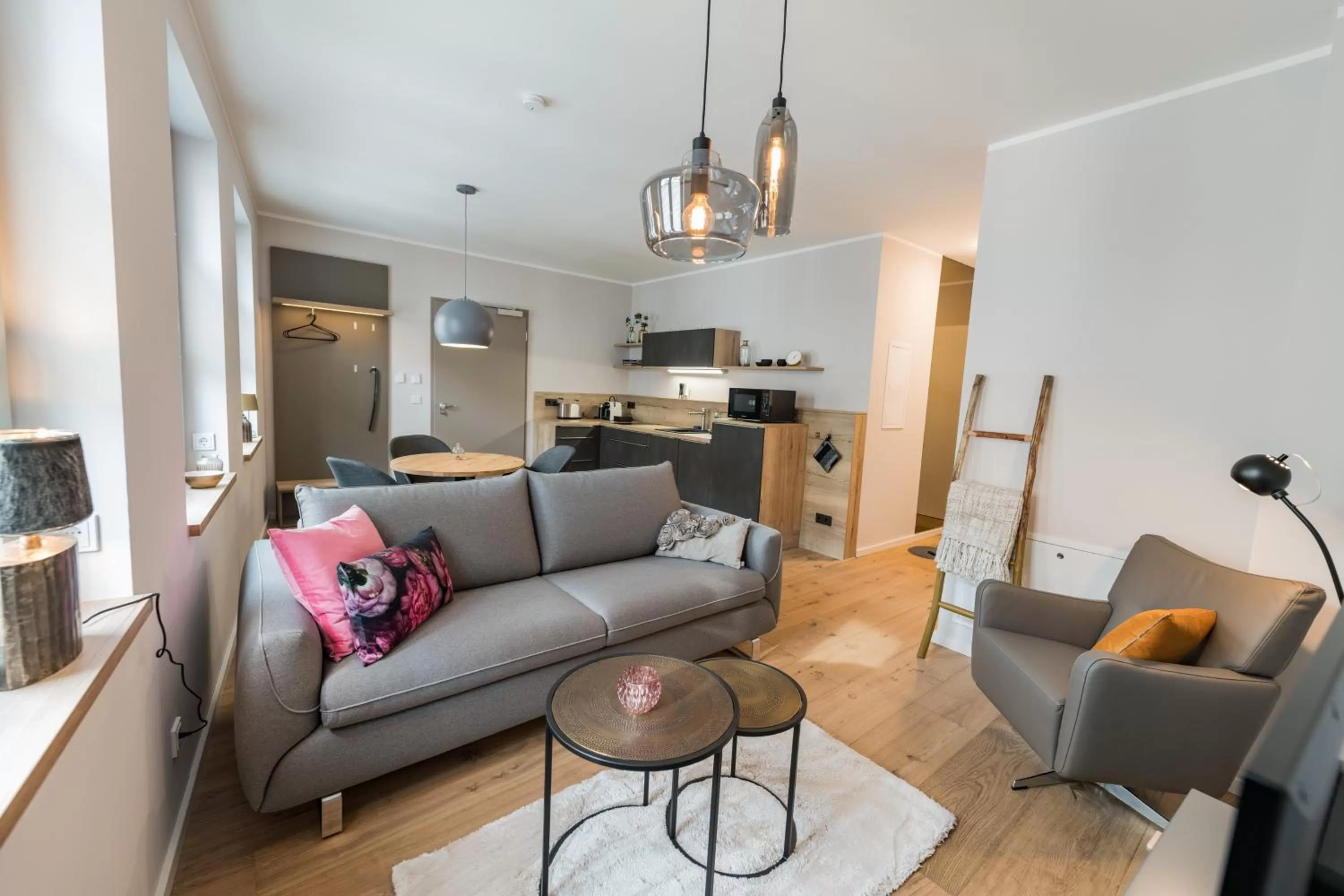 TV and multimedia, Seating Area in Suites MITTE - Aparthotel