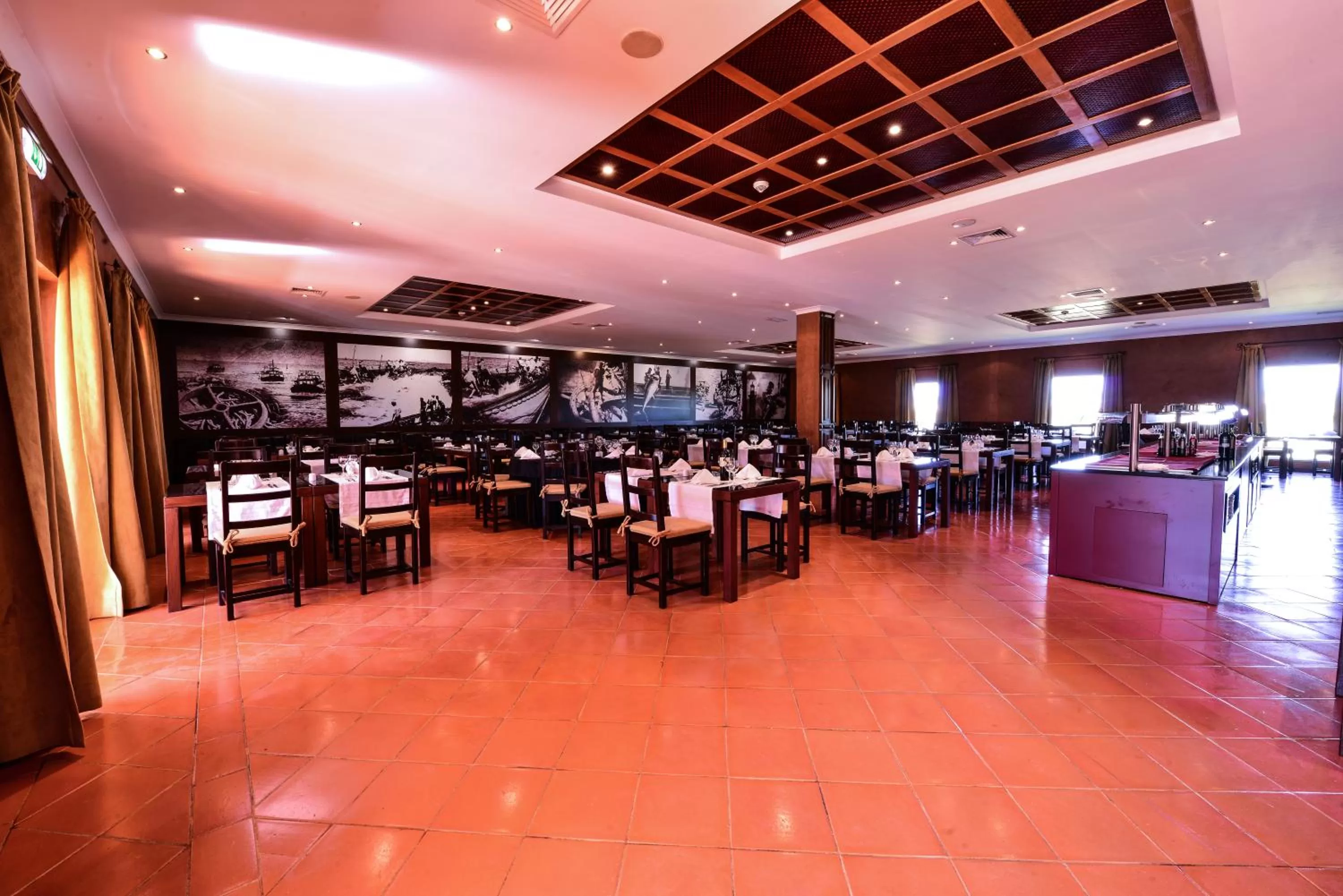 Restaurant/places to eat in Vila Gale Albacora