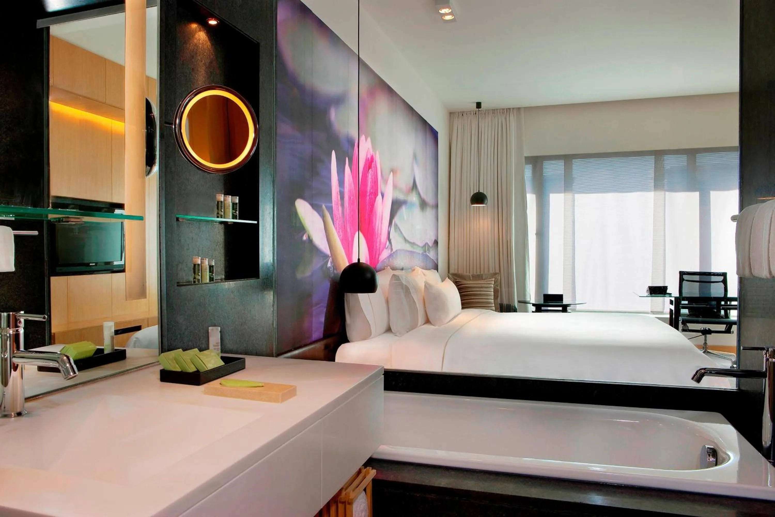 Photo of the whole room, Bed in The Westin Hyderabad Mindspace