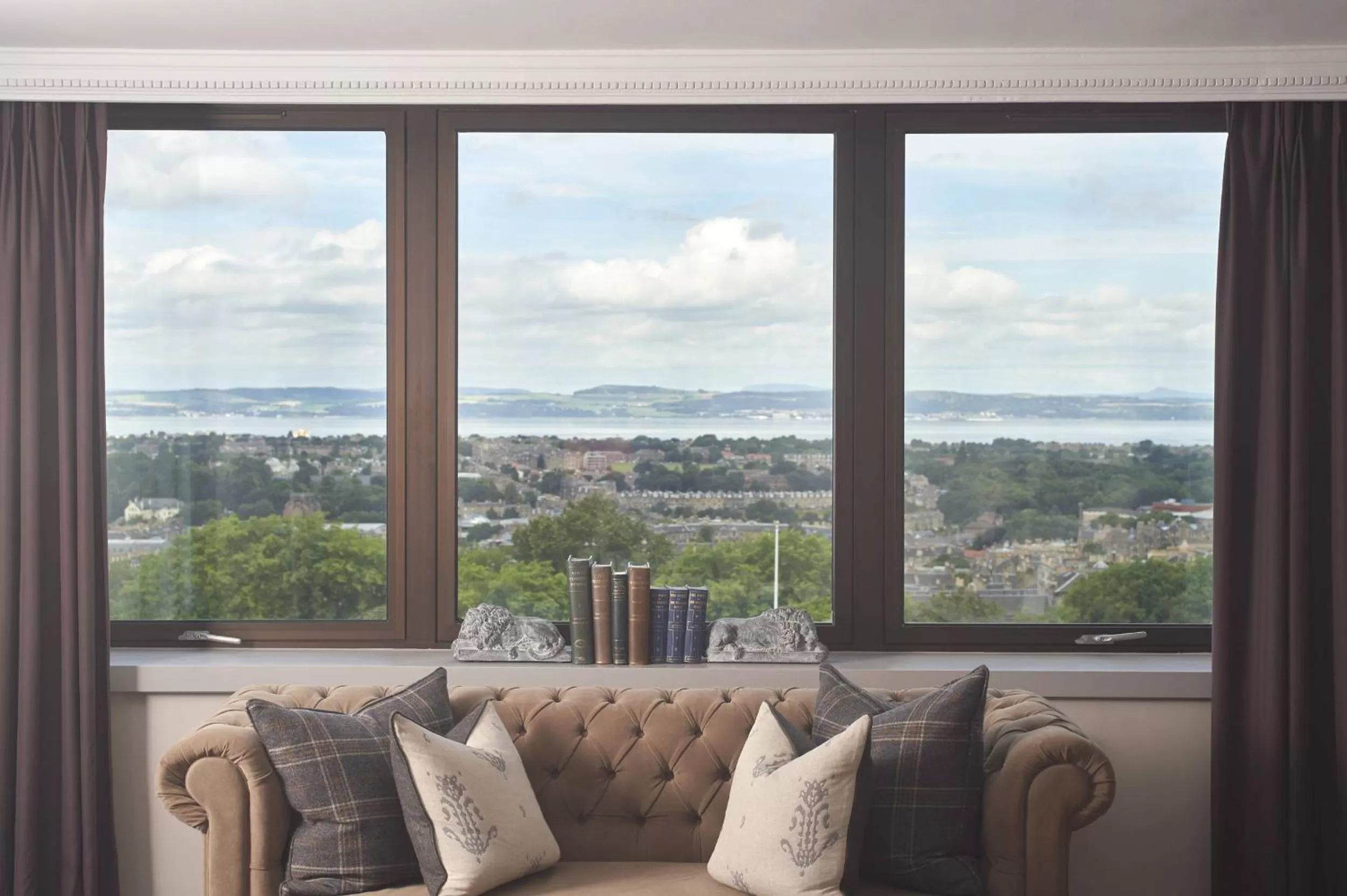 Seating area in InterContinental Edinburgh The George by IHG