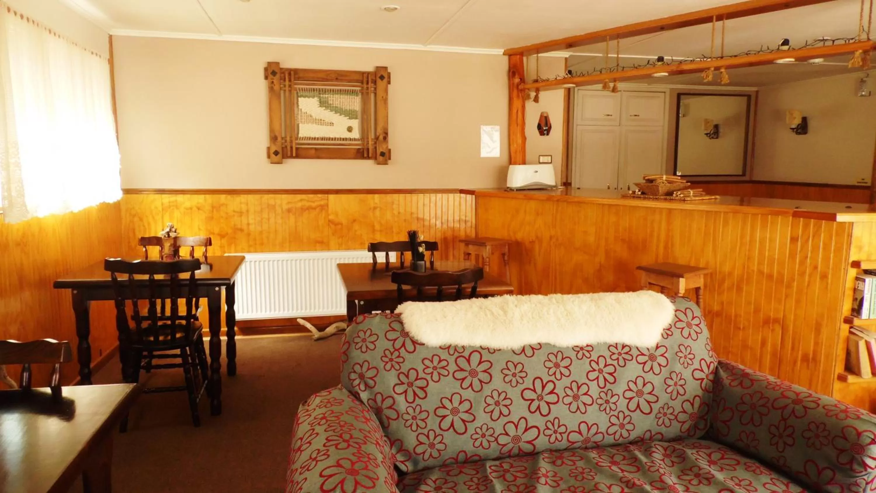 Communal lounge/ TV room, Restaurant/Places to Eat in Big Bang Patagonia - Traveler Assistance