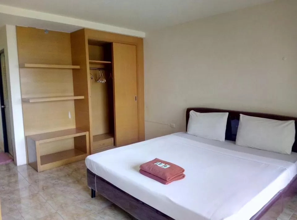 Bed in Pearl Place Hotel