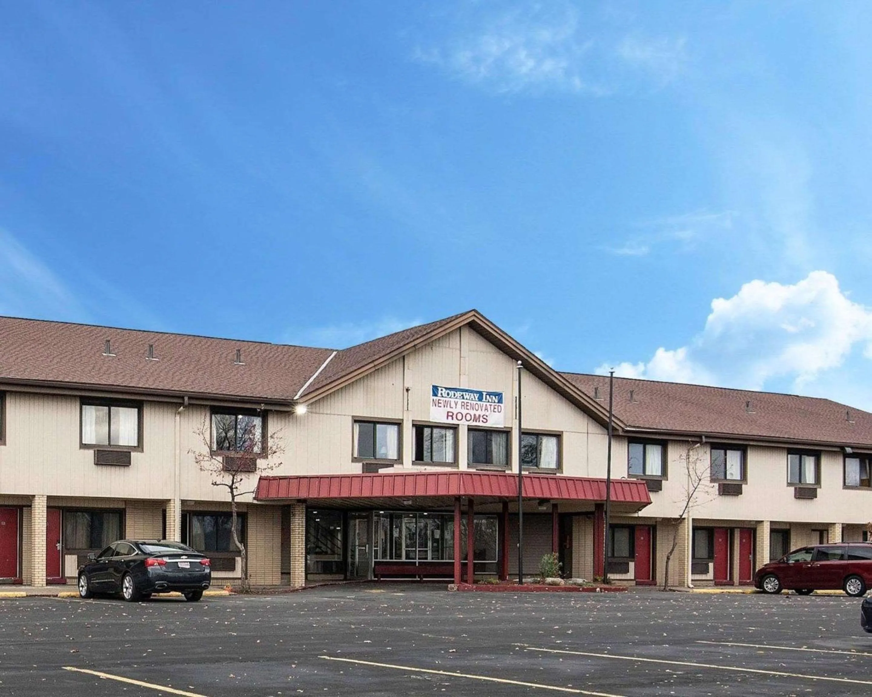Property building in Rodeway Inn Syracuse Carrier Circle