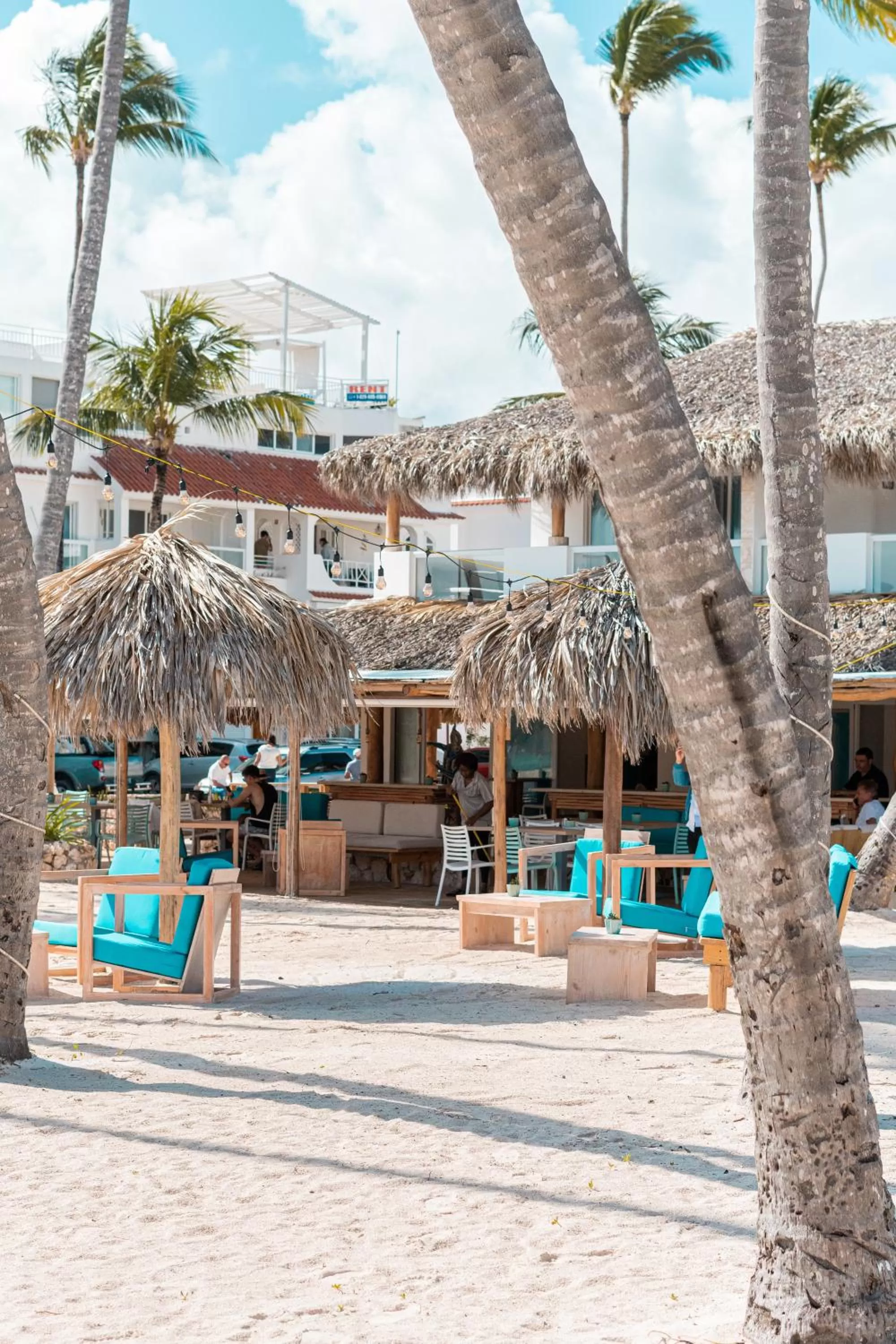 Restaurant/places to eat in Villa Blanca Beach Club