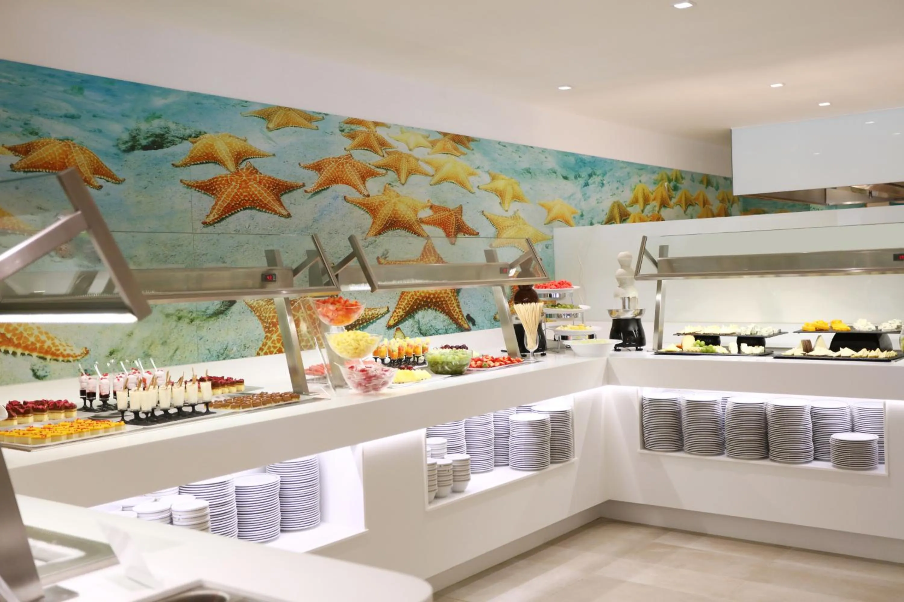 Restaurant/places to eat in Iberostar Selection Santa Eulalia Adults-Only Ibiza