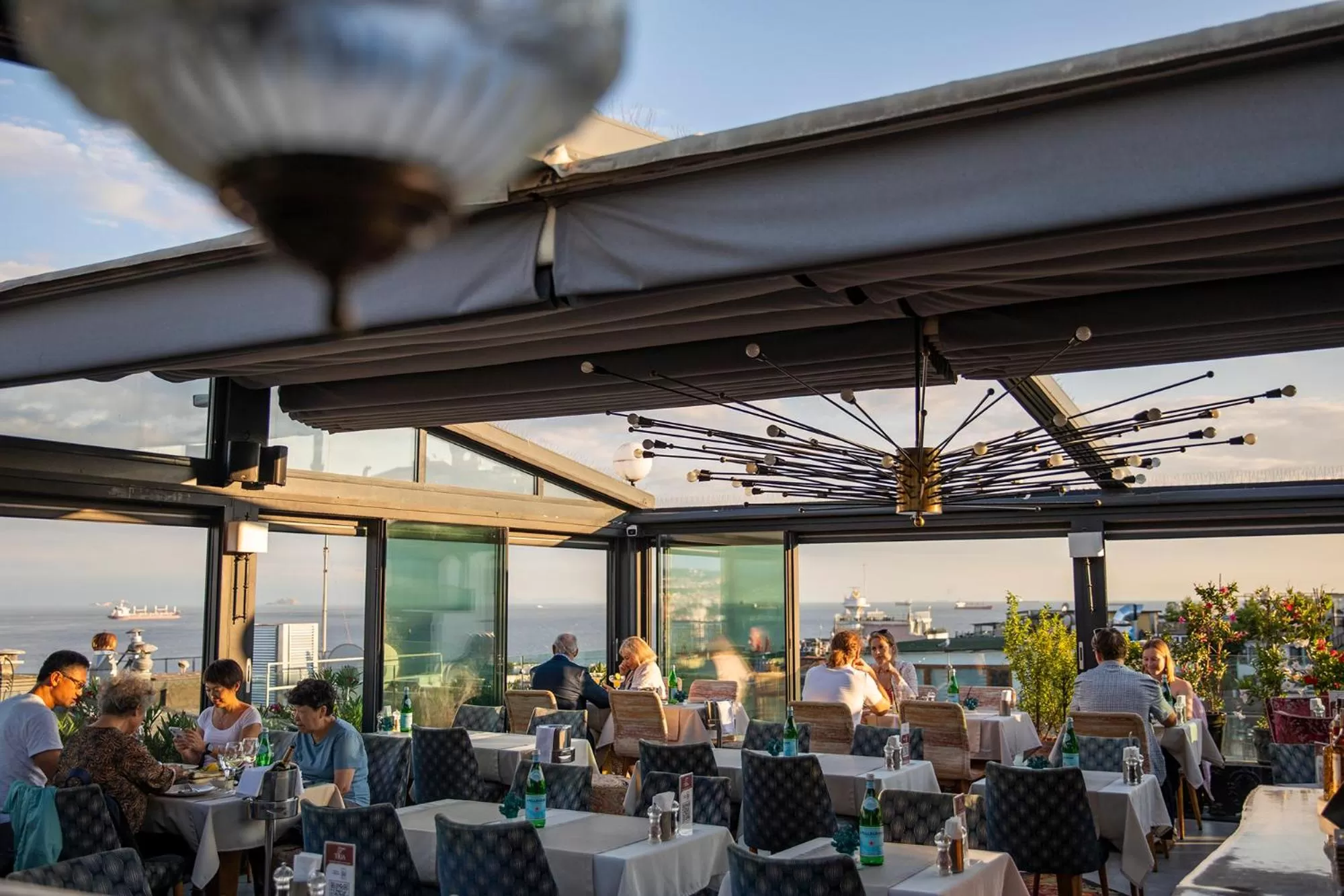 Restaurant/places to eat in Tria Hotel Istanbul-Special Category