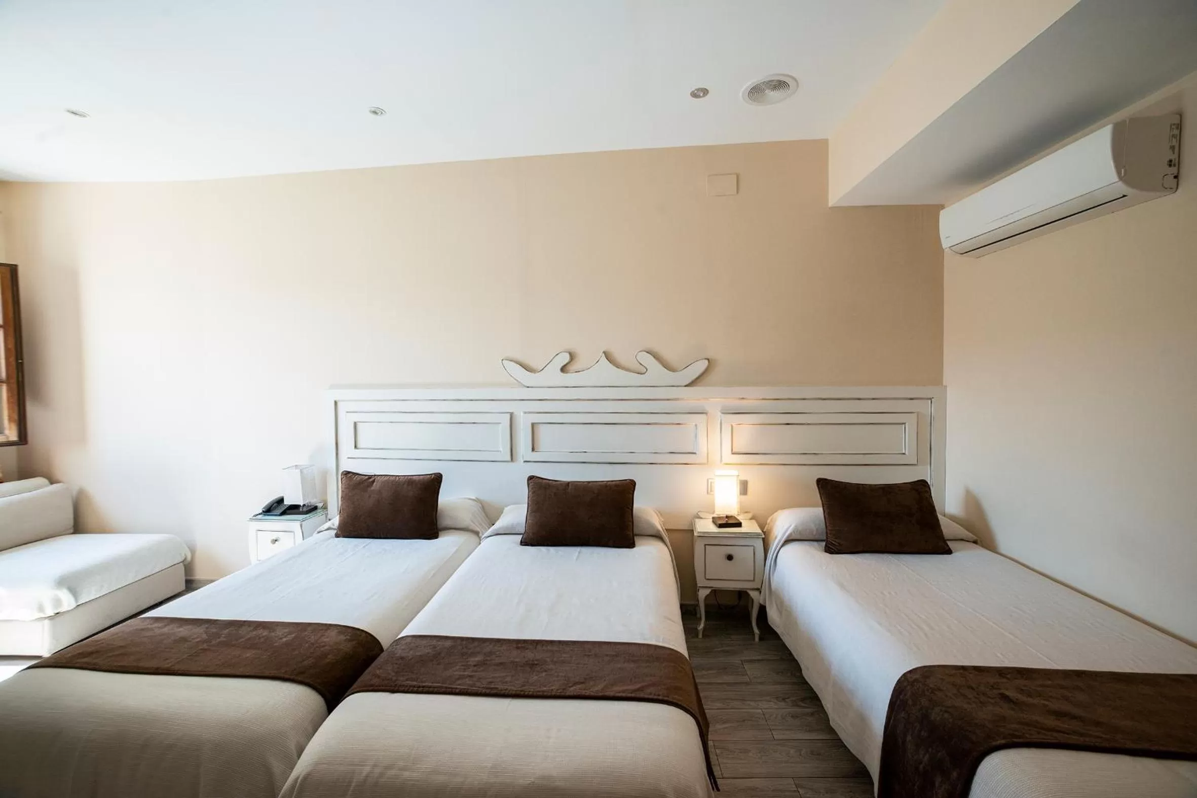 Photo of the whole room, Bed in Hotel Casa Museo de la Mezquita