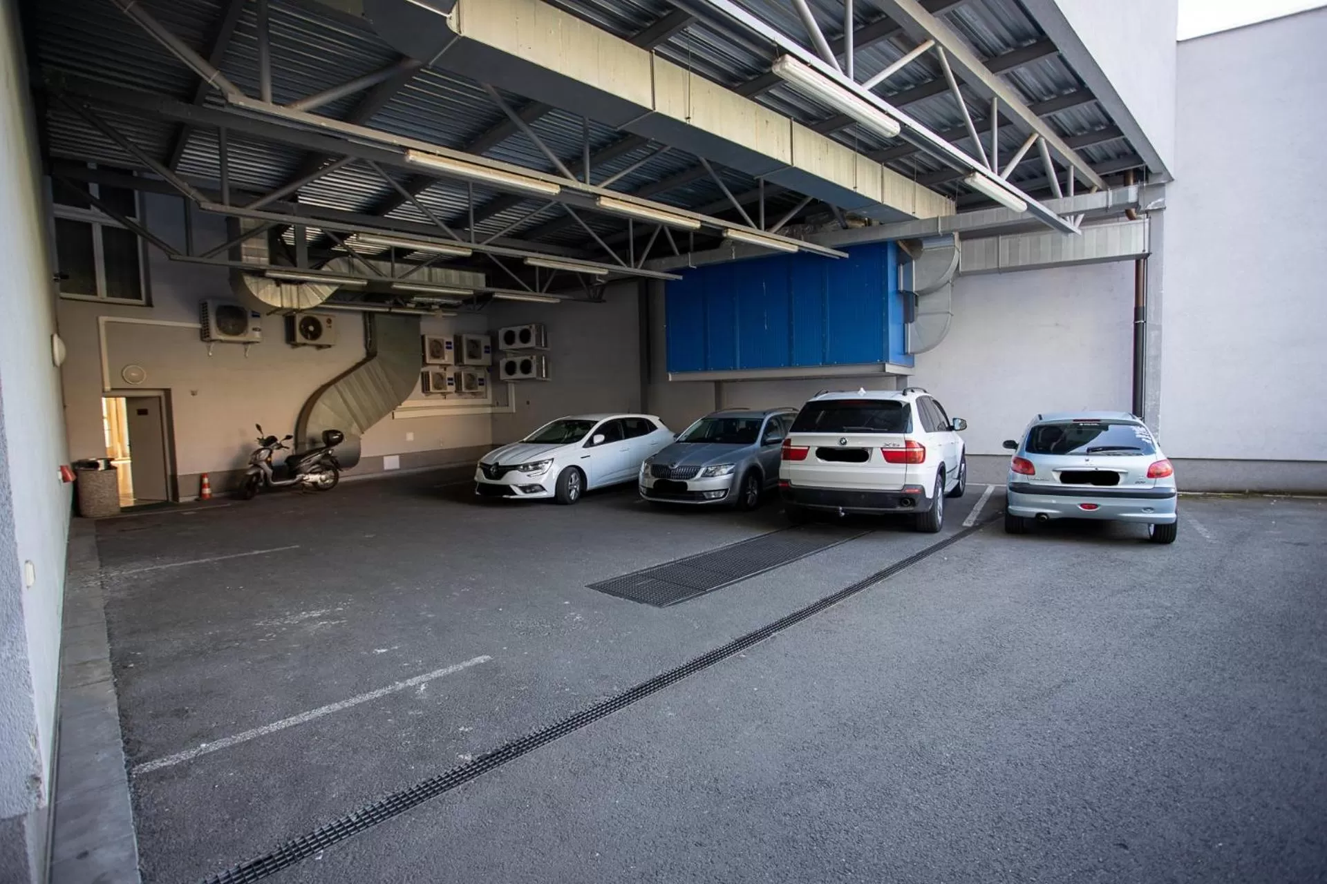 Property building in Hotel Grand