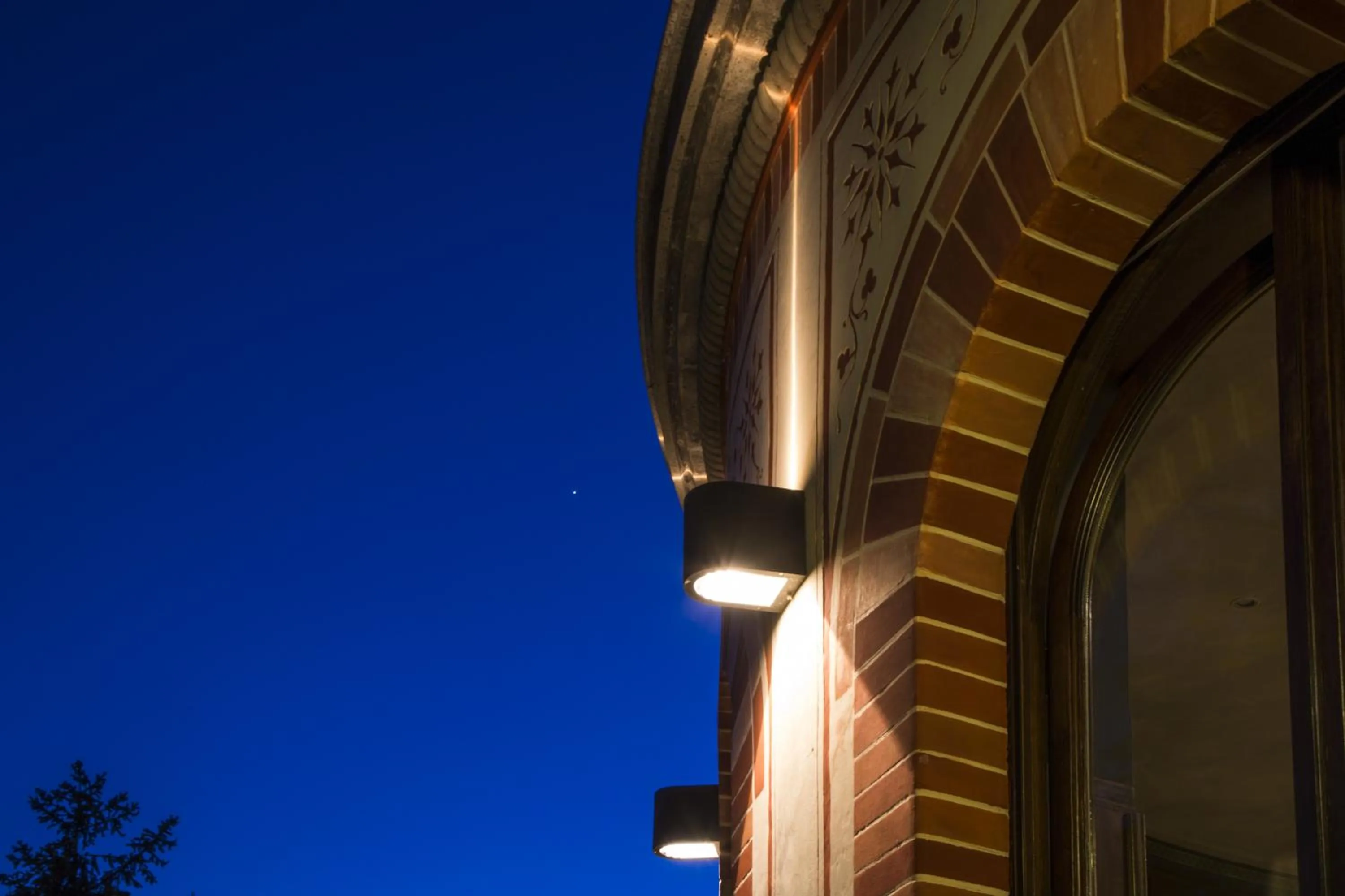 Night in Al Borducan Boutique Hotel