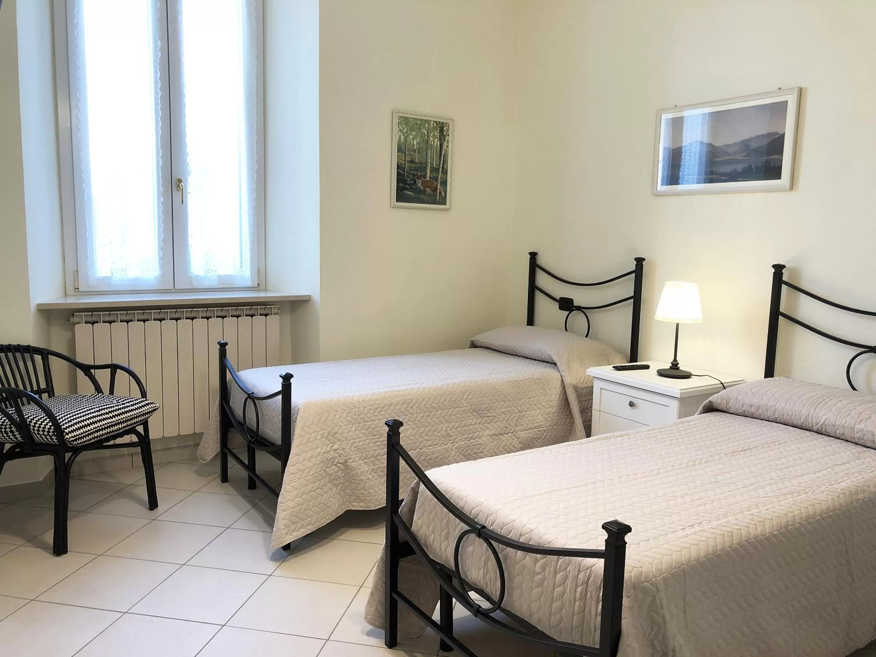 Bed in C'era Un Lago