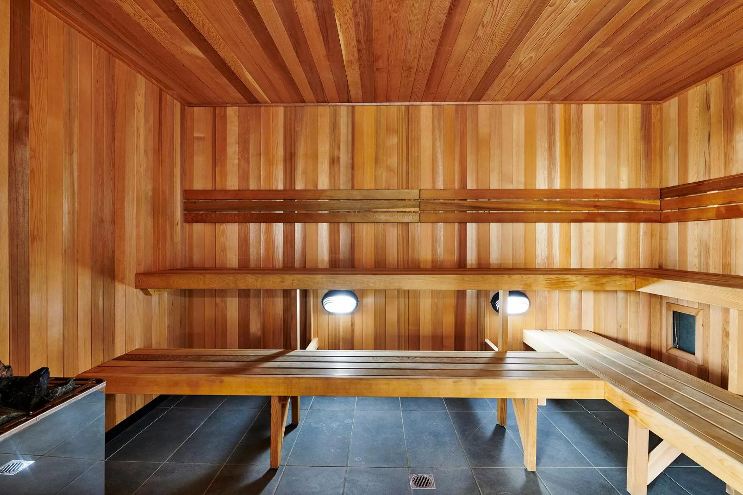 Melbourne Knox Central Apartment Hotel Official