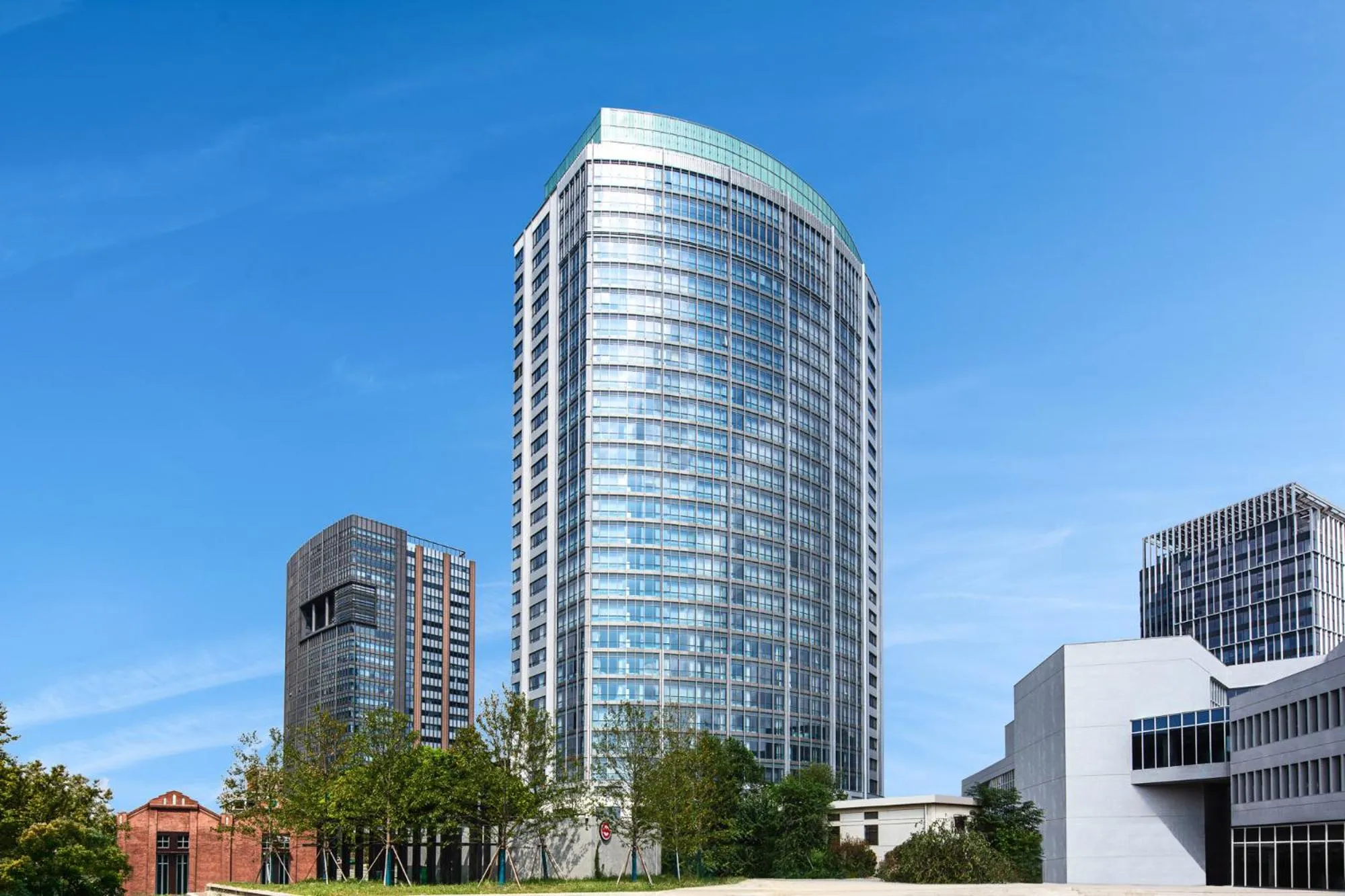 Property building in HUALUXE Shanghai Changfeng Park - Park Lake View