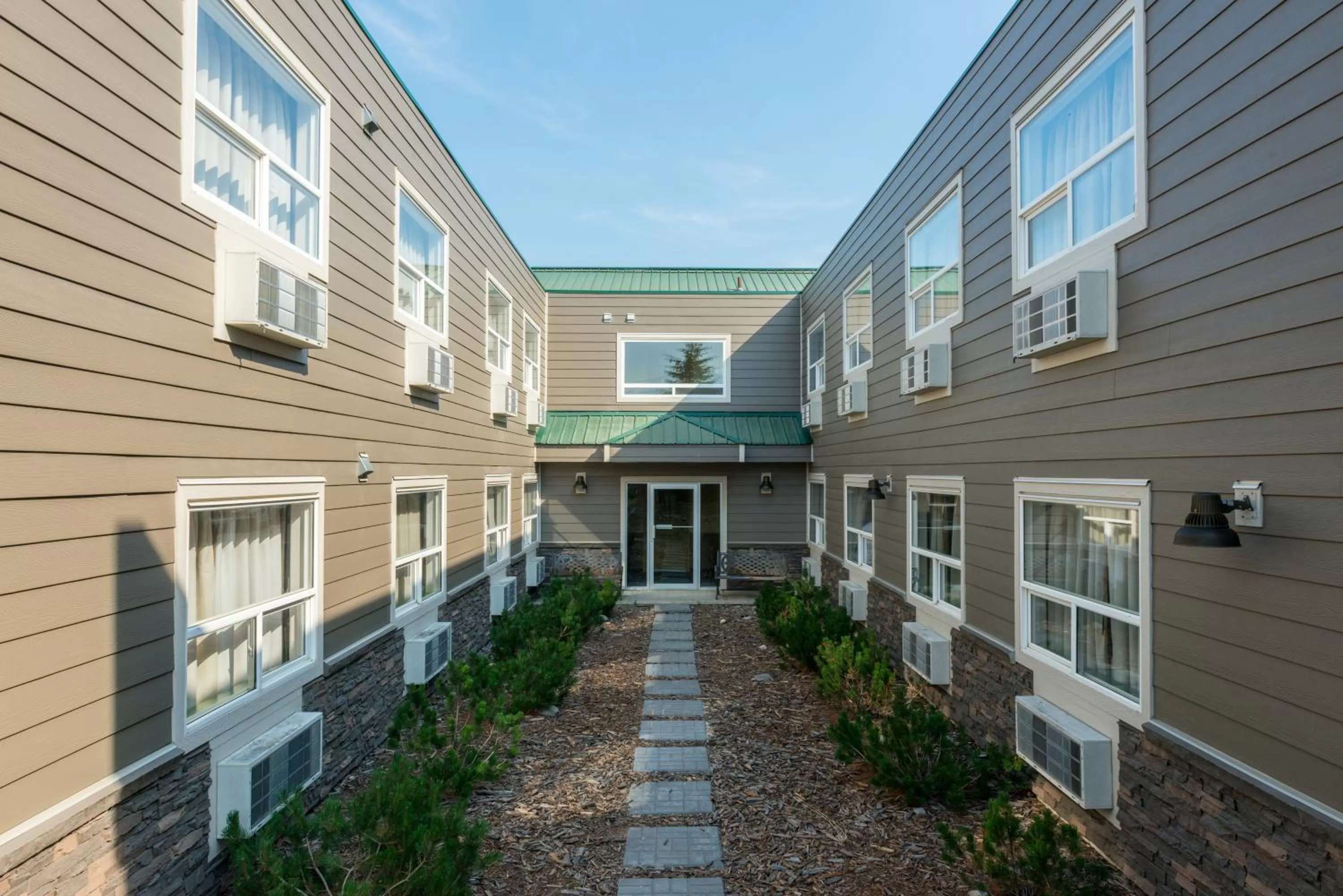 Garden in Days Inn by Wyndham Valemount