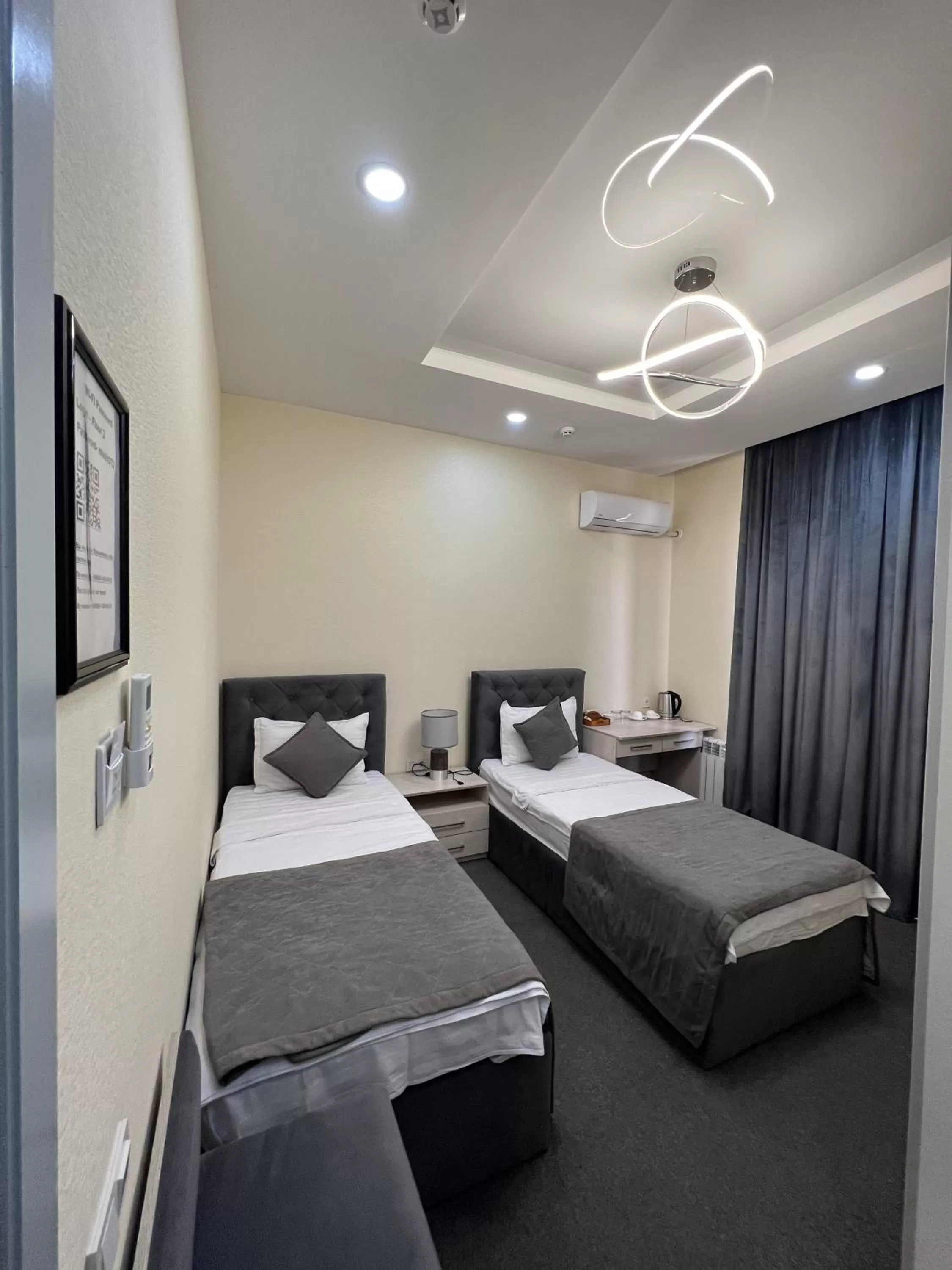 Deluxe Twin Room in Mini Hotel