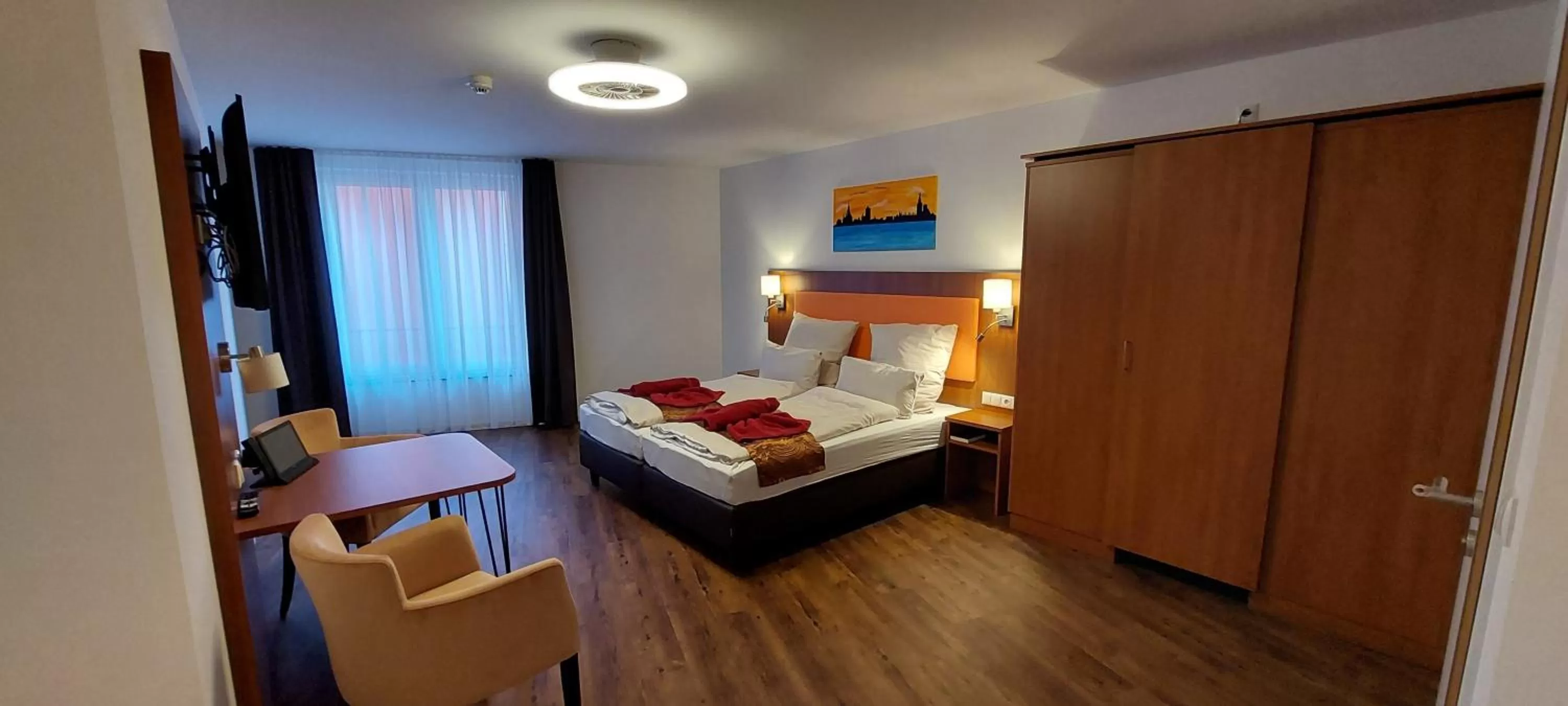 Photo of the whole room, Bed in Hotel Amber Altstadt