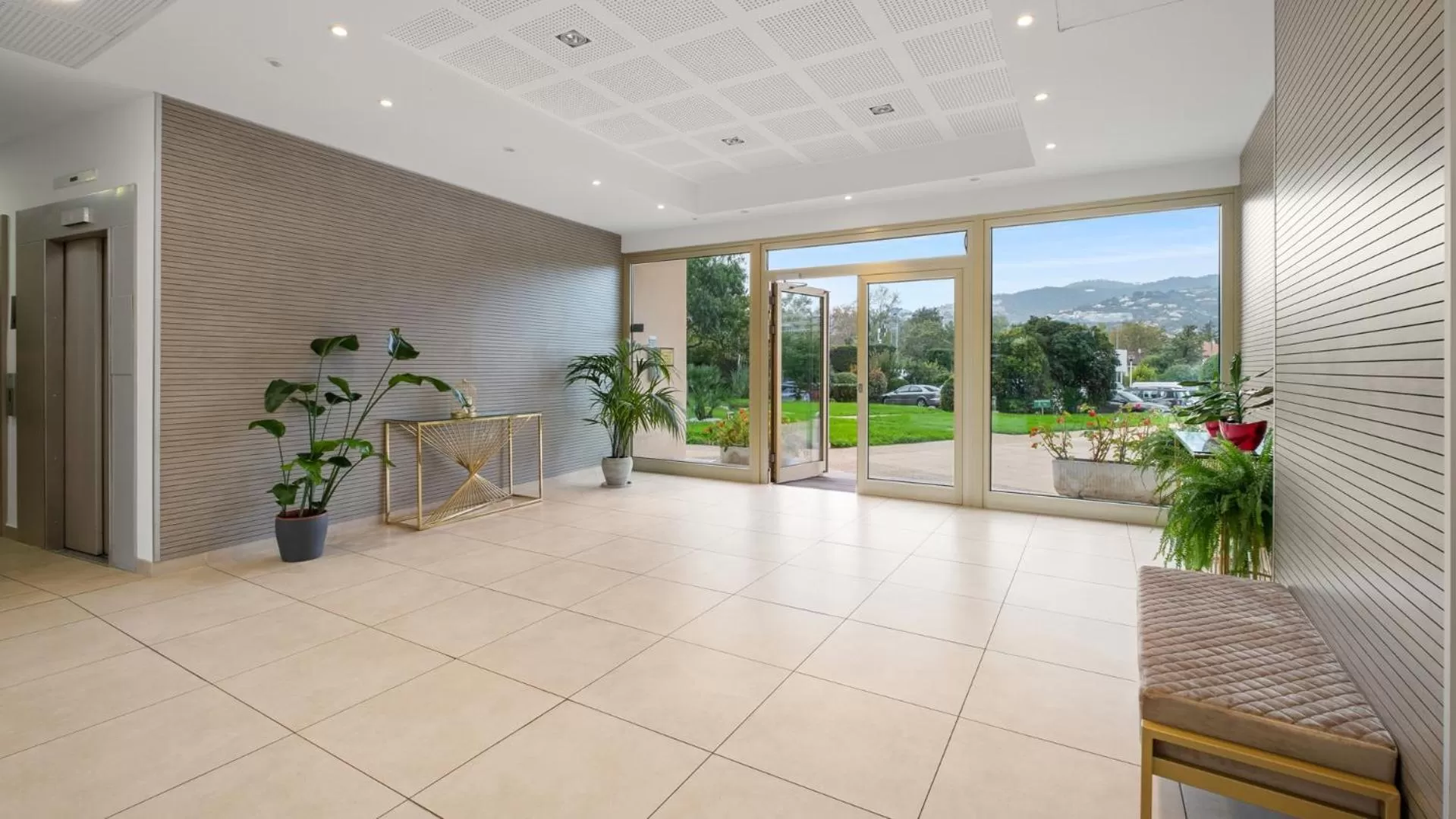 Cannes Marina Appart Hotel Mandelieu