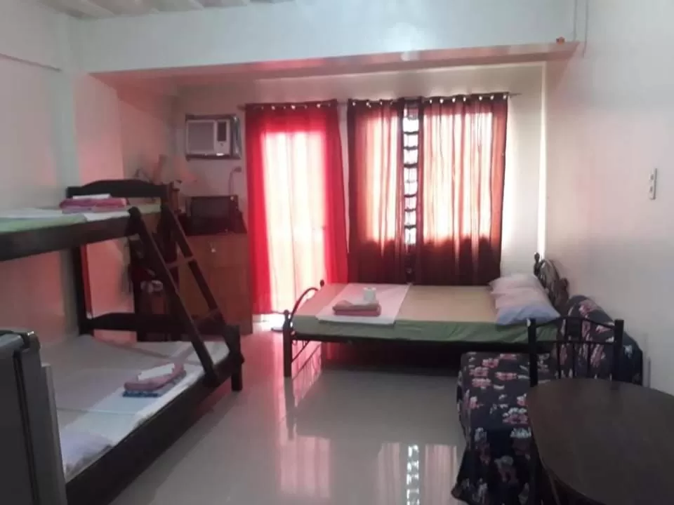 Bunk Bed in Kdorzmoonwalk Kassel Residences Paranaque