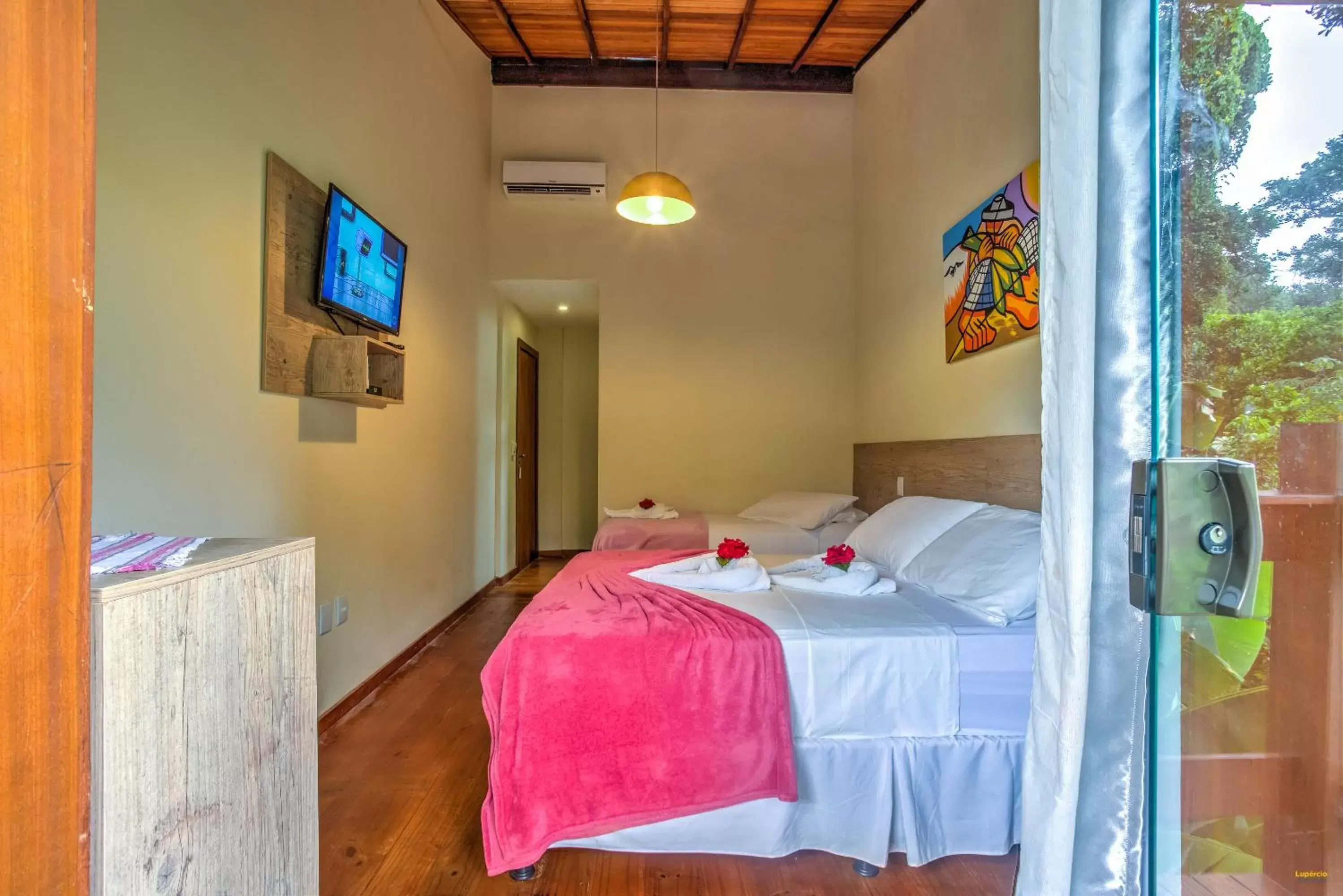 Suite with Balcony in i9 Embaú Flats & Suites Suite with Balcony in i9 Embaú Flats & Suites