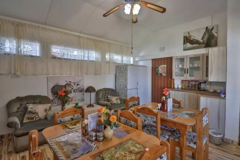 Dining area, Restaurant/Places to Eat in Queensburgh B&B or Self Catering
