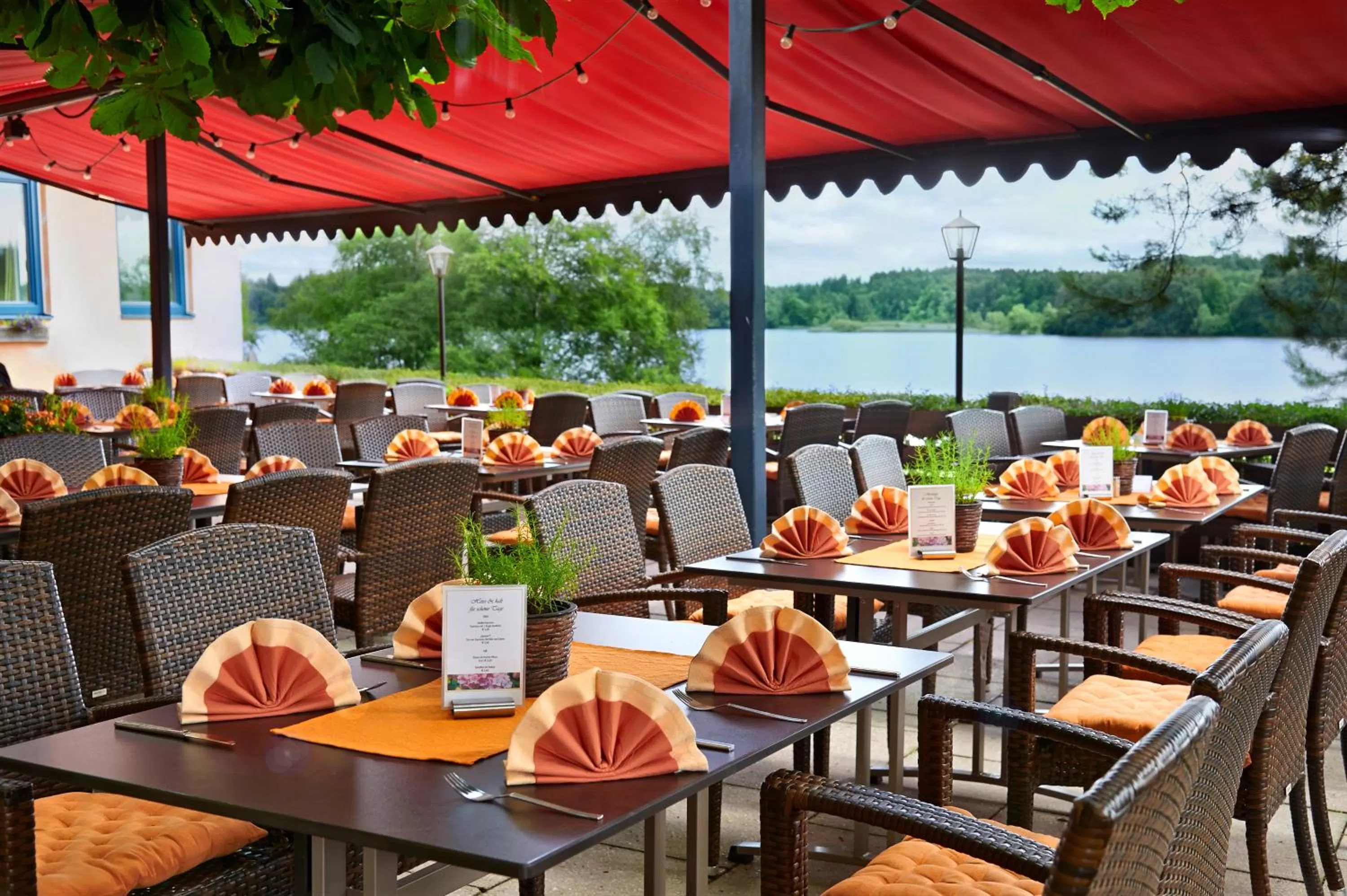 Restaurant/places to eat in Hotel Seeblick & Ferienwohnung