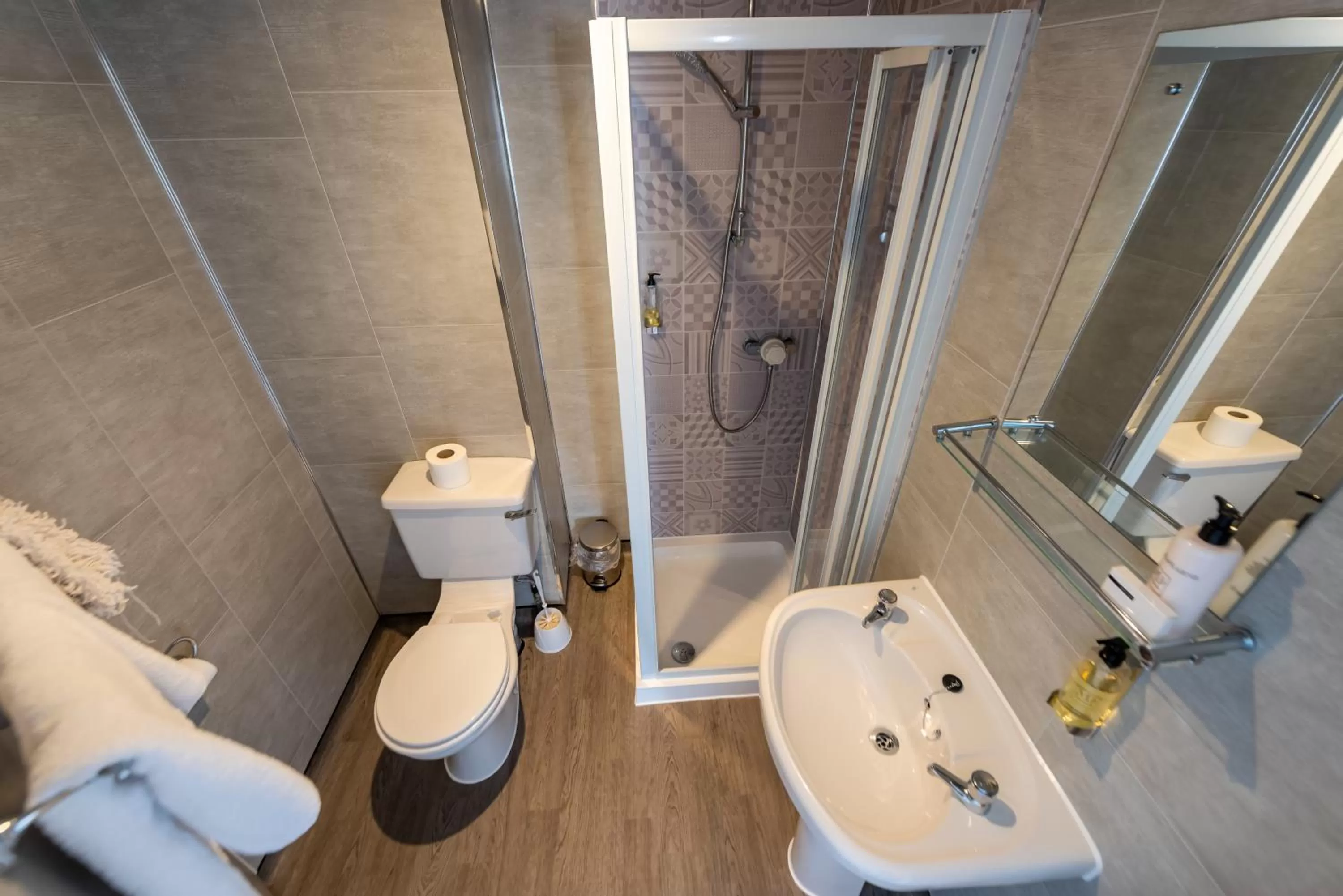 Bathroom in Queen Street Tap