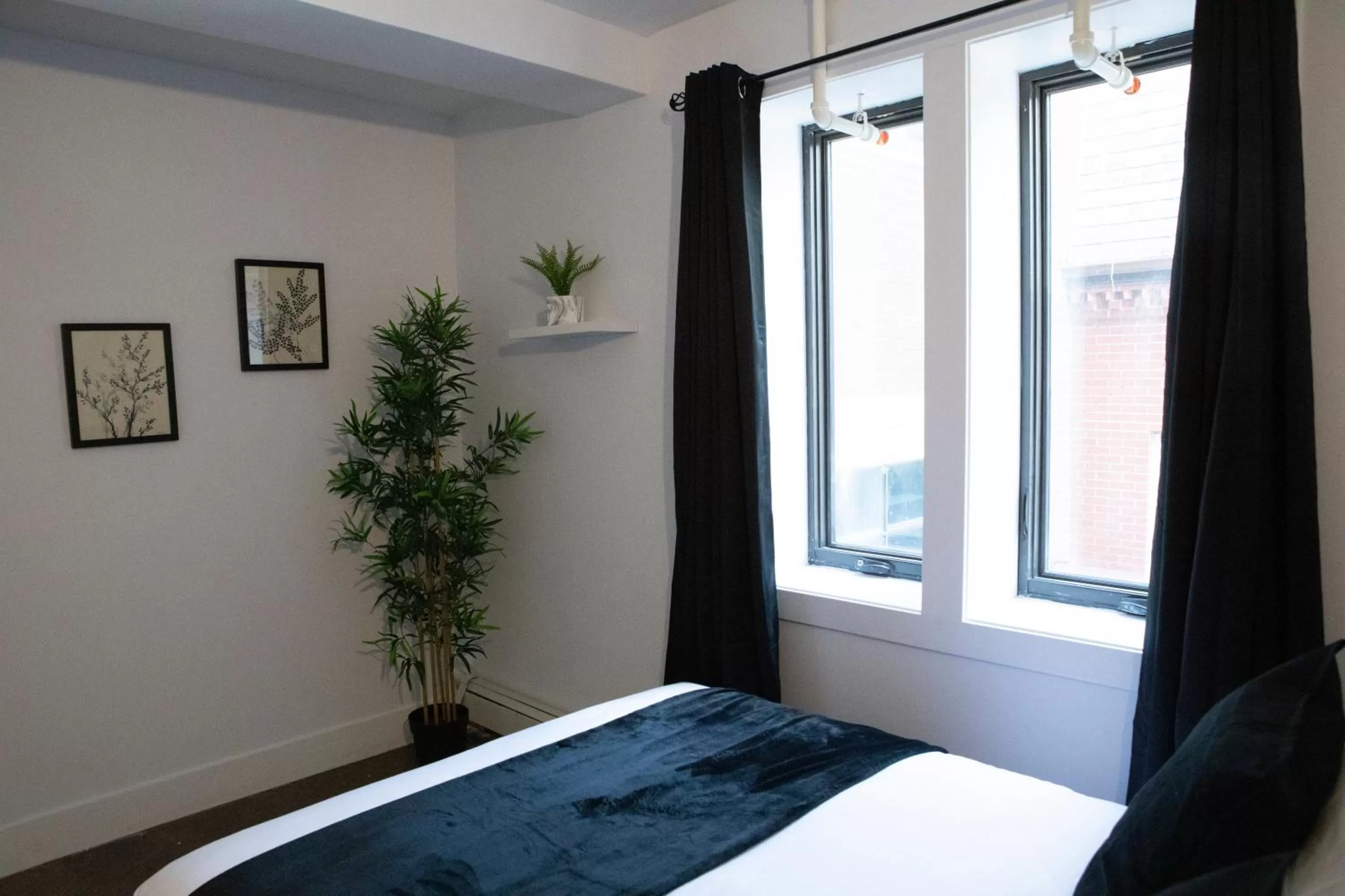 Bed in Cameo Hotel and Suites