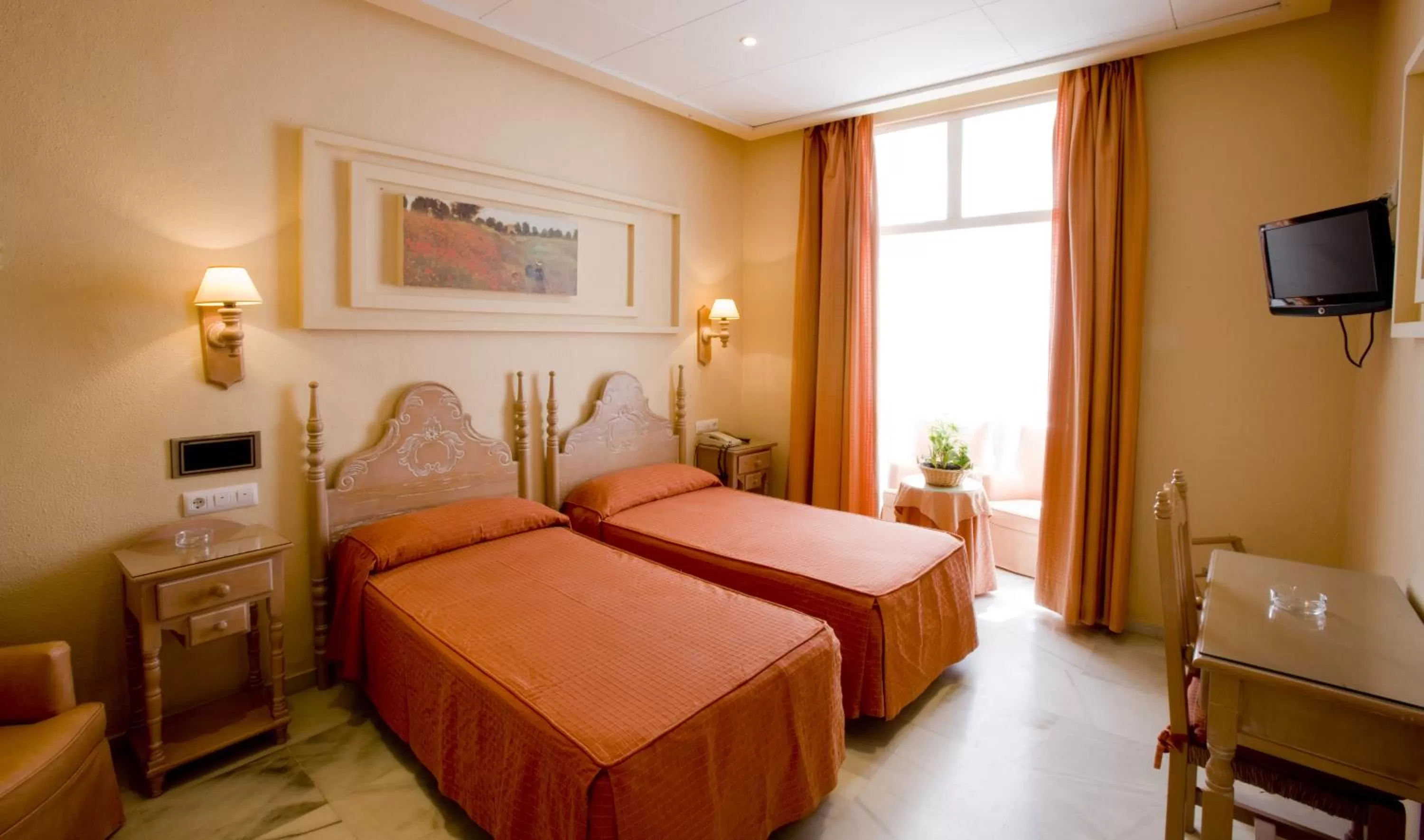 Photo of the whole room, Bed in Los Helechos