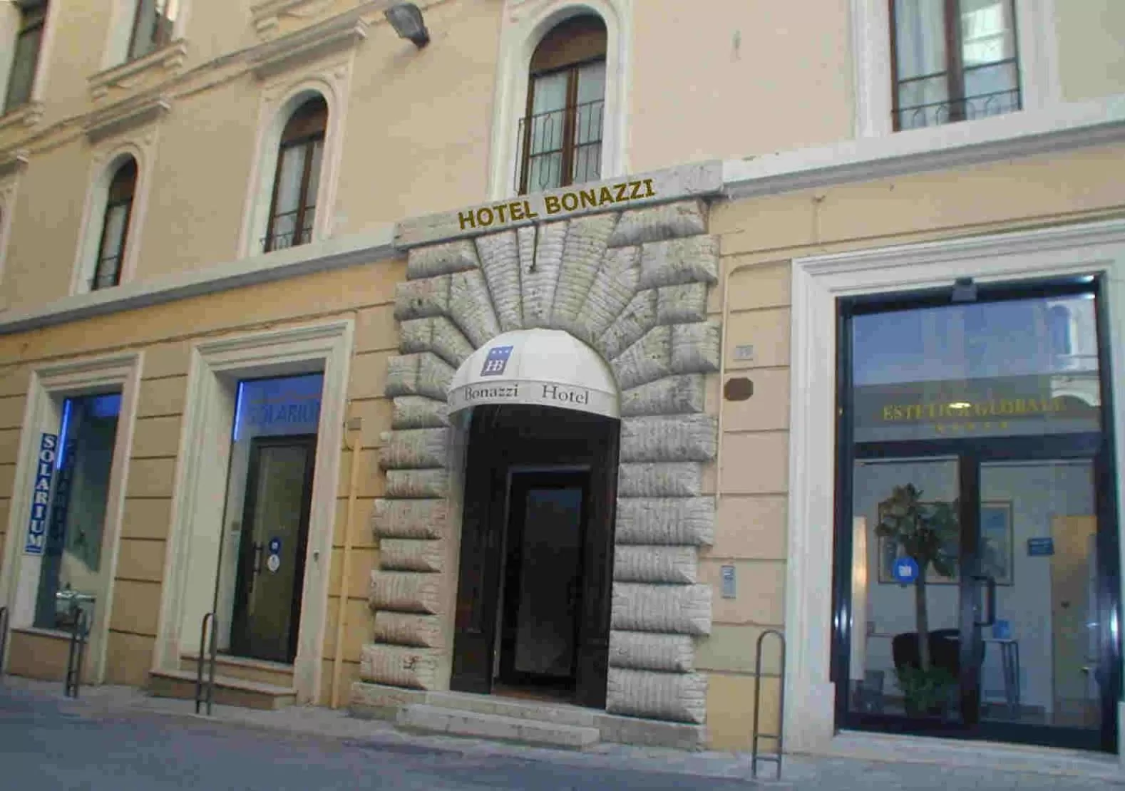 Property building in Hotel Bonazzi