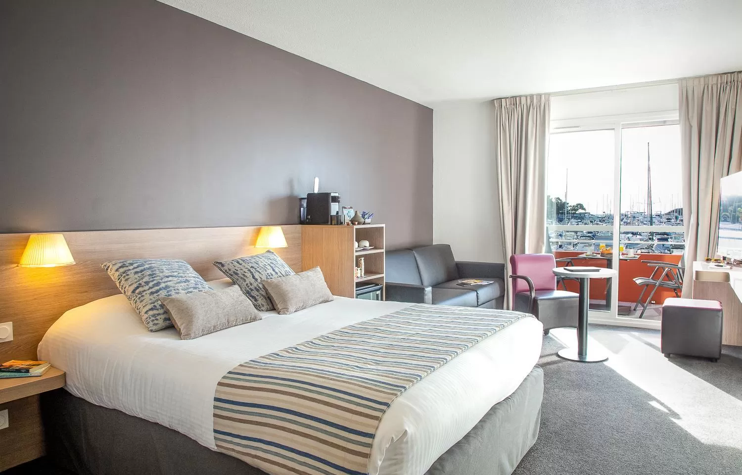 Photo of the whole room, Bed in Best Western Plus La Marina