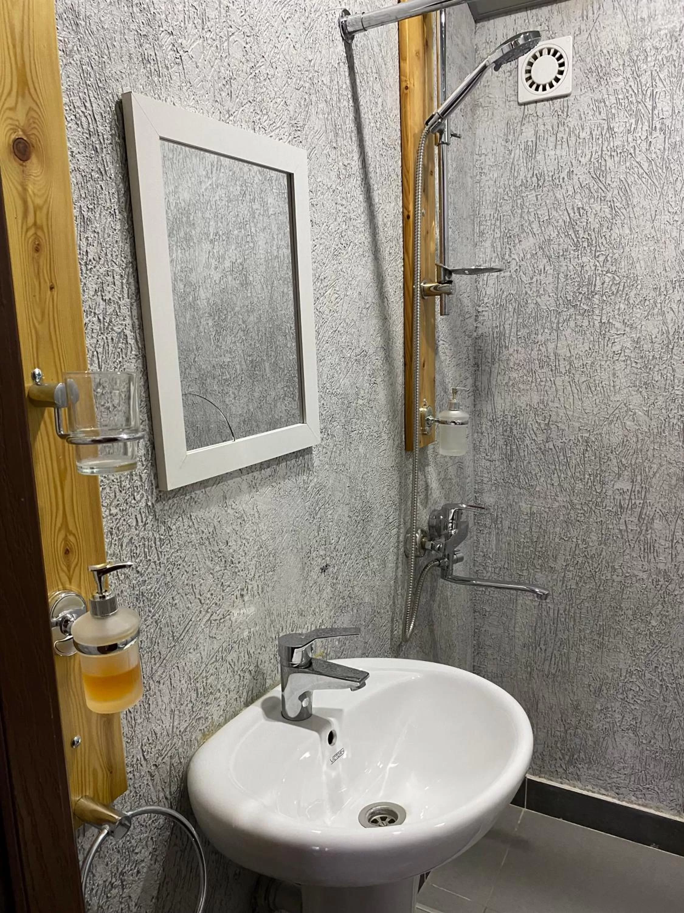 Bathroom in Hotel Cité