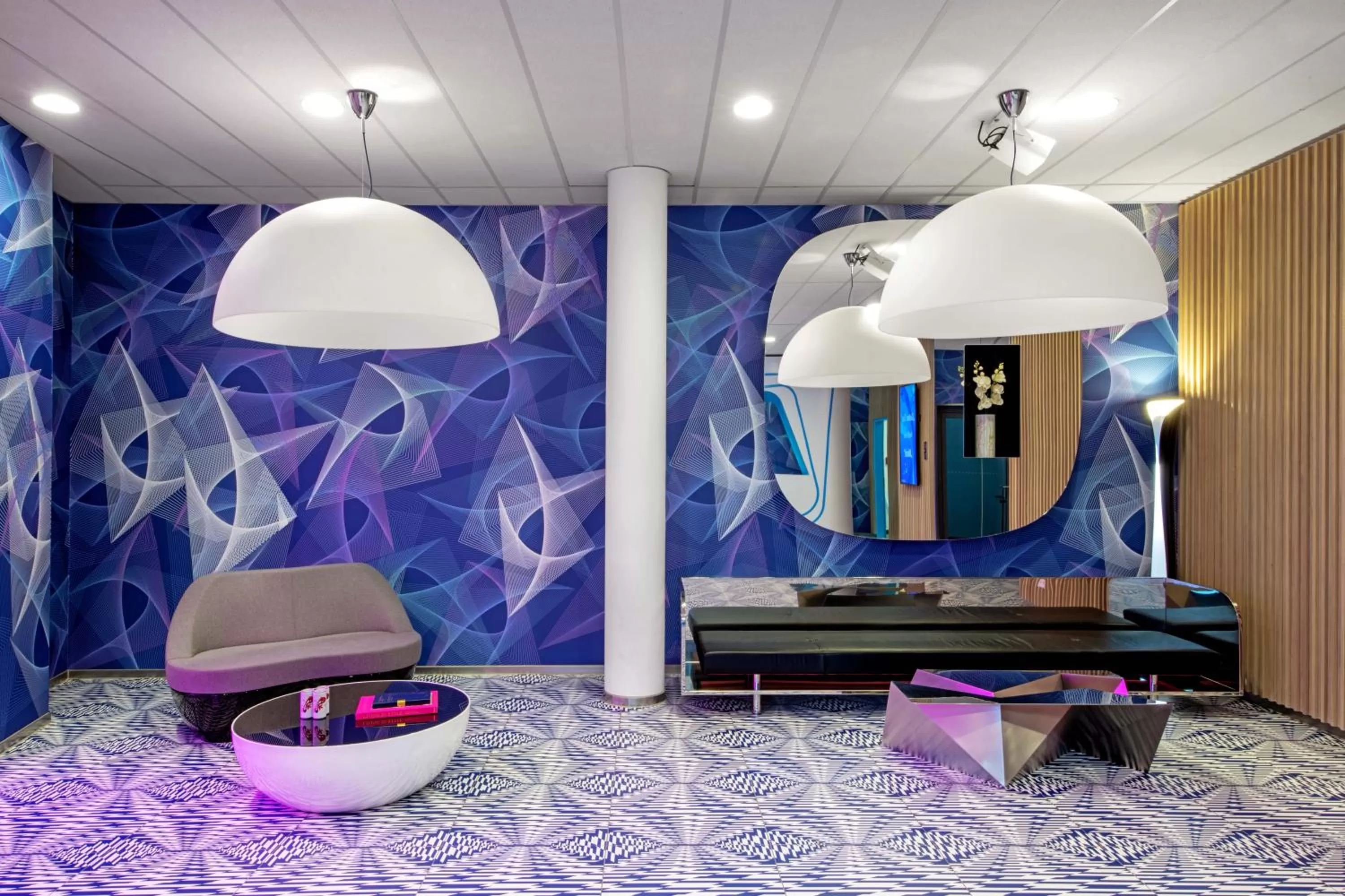 Lobby or reception, Bed in Prize by Radisson, Hamburg St Pauli