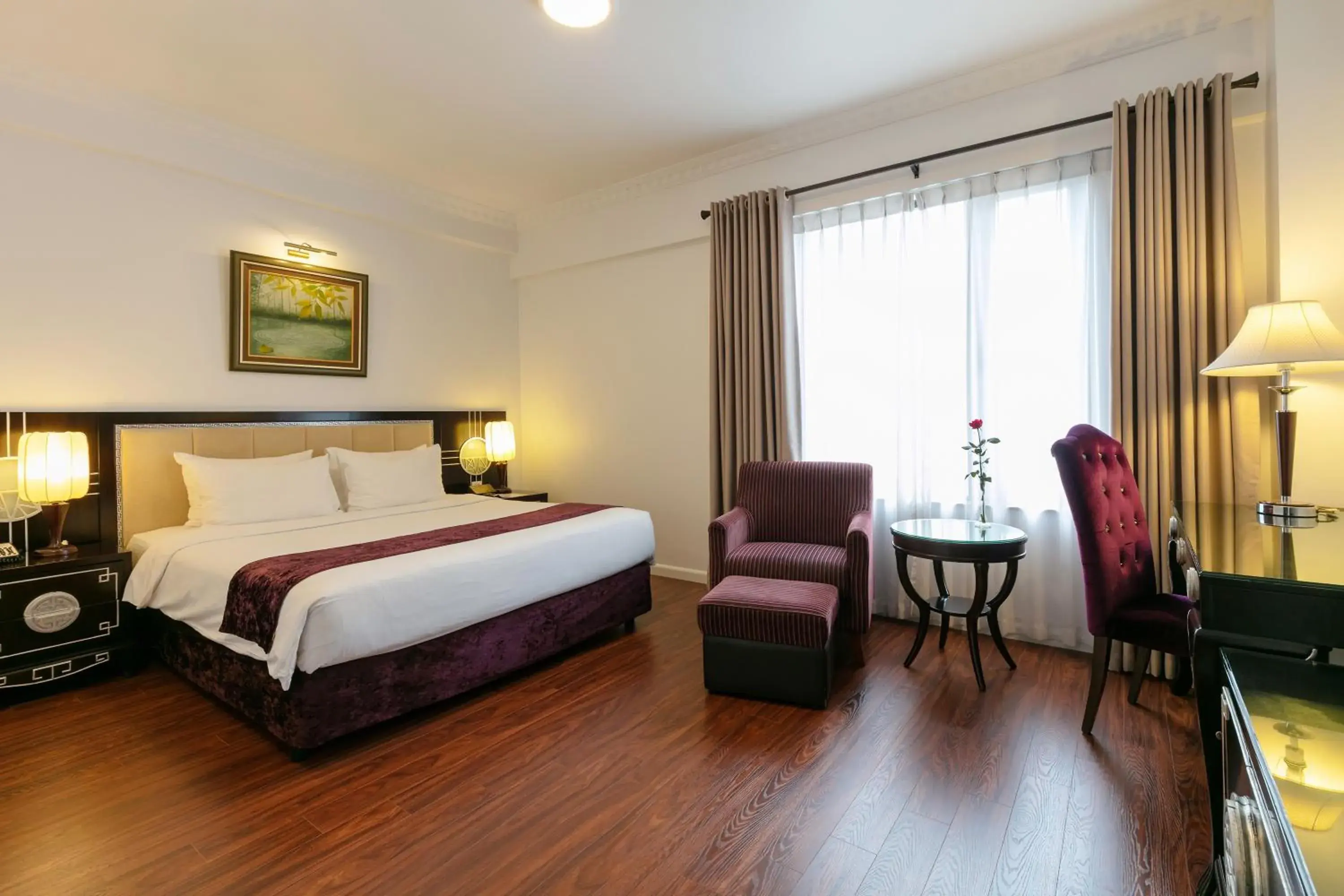 Executive Deluxe Room in Flower Garden Hotel Executive Deluxe Room in Flower Garden Hotel