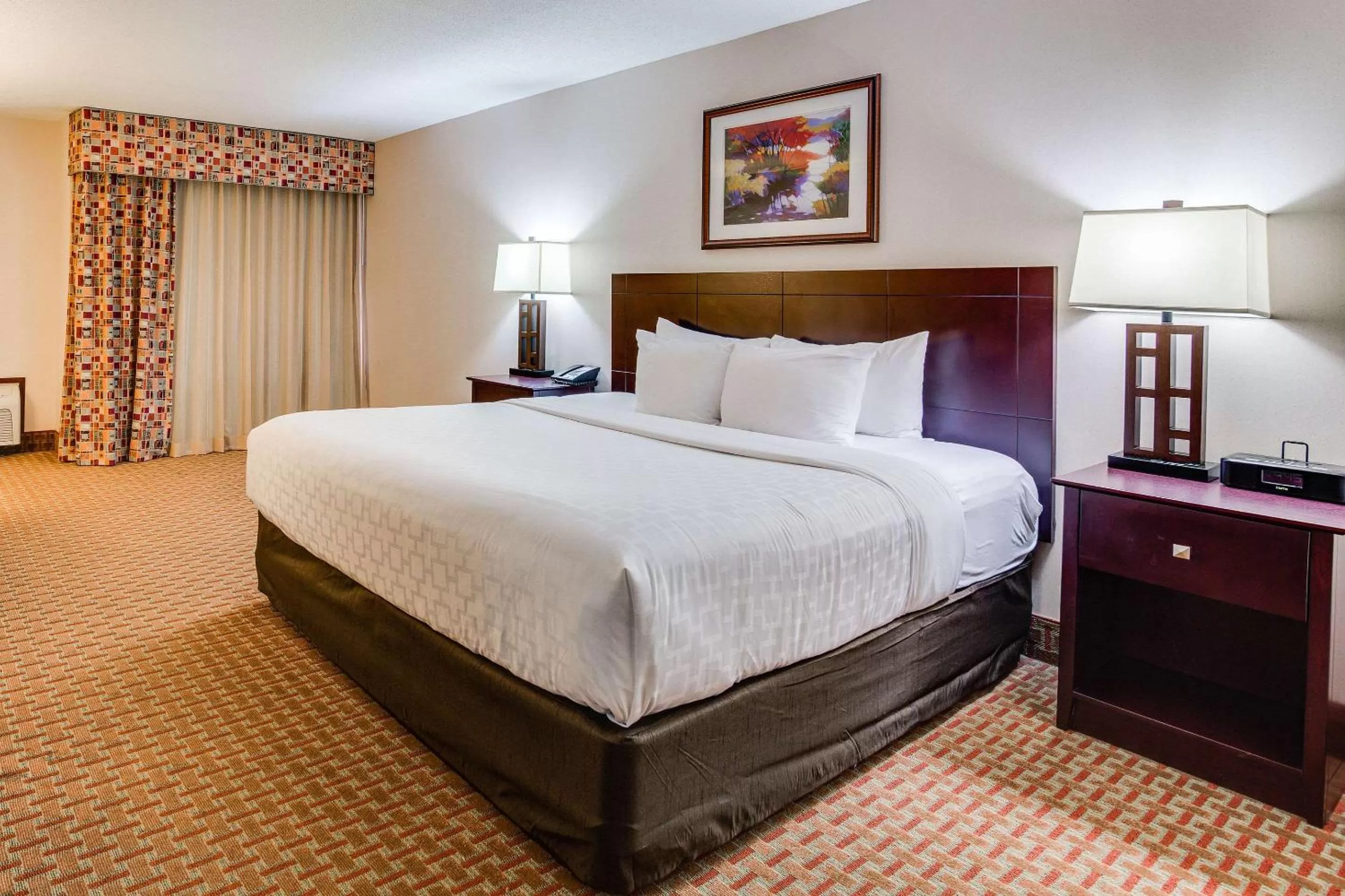 Photo of the whole room, Bed in Clarion Hotel Convention Center