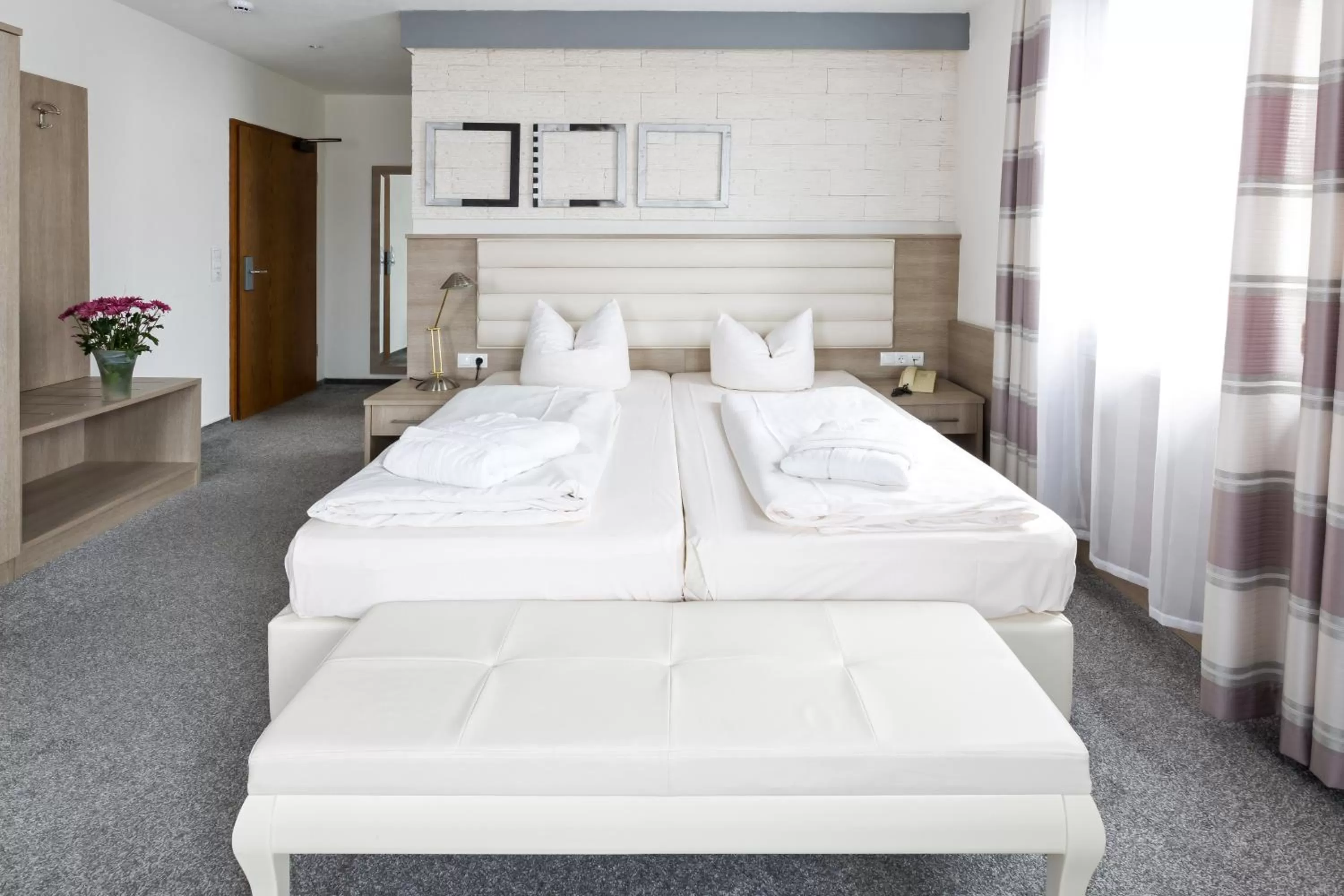 Day, Bed in Bavaria Hotel Münchner Hof Superior