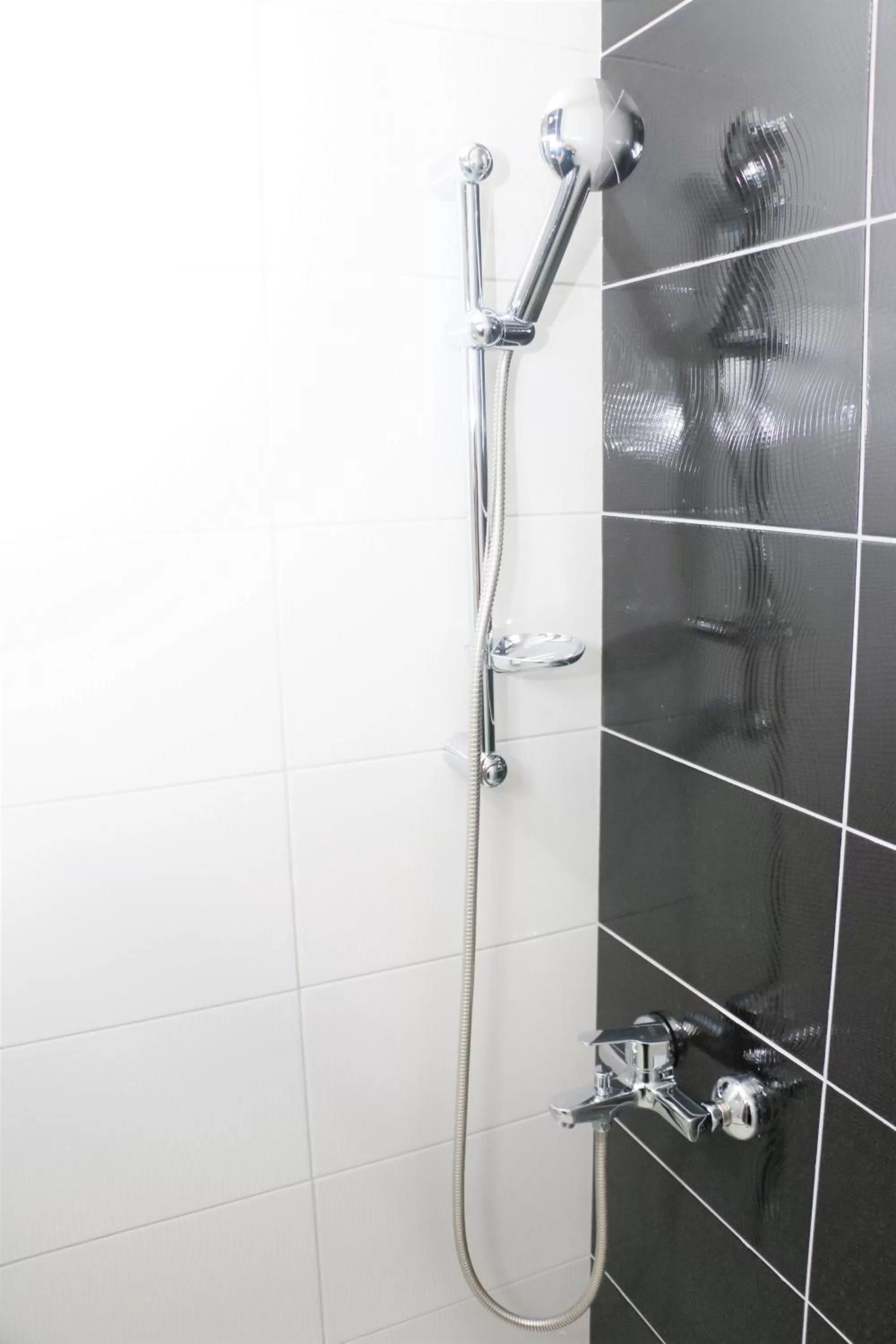 Shower, Bathroom in Hotel Old Konak