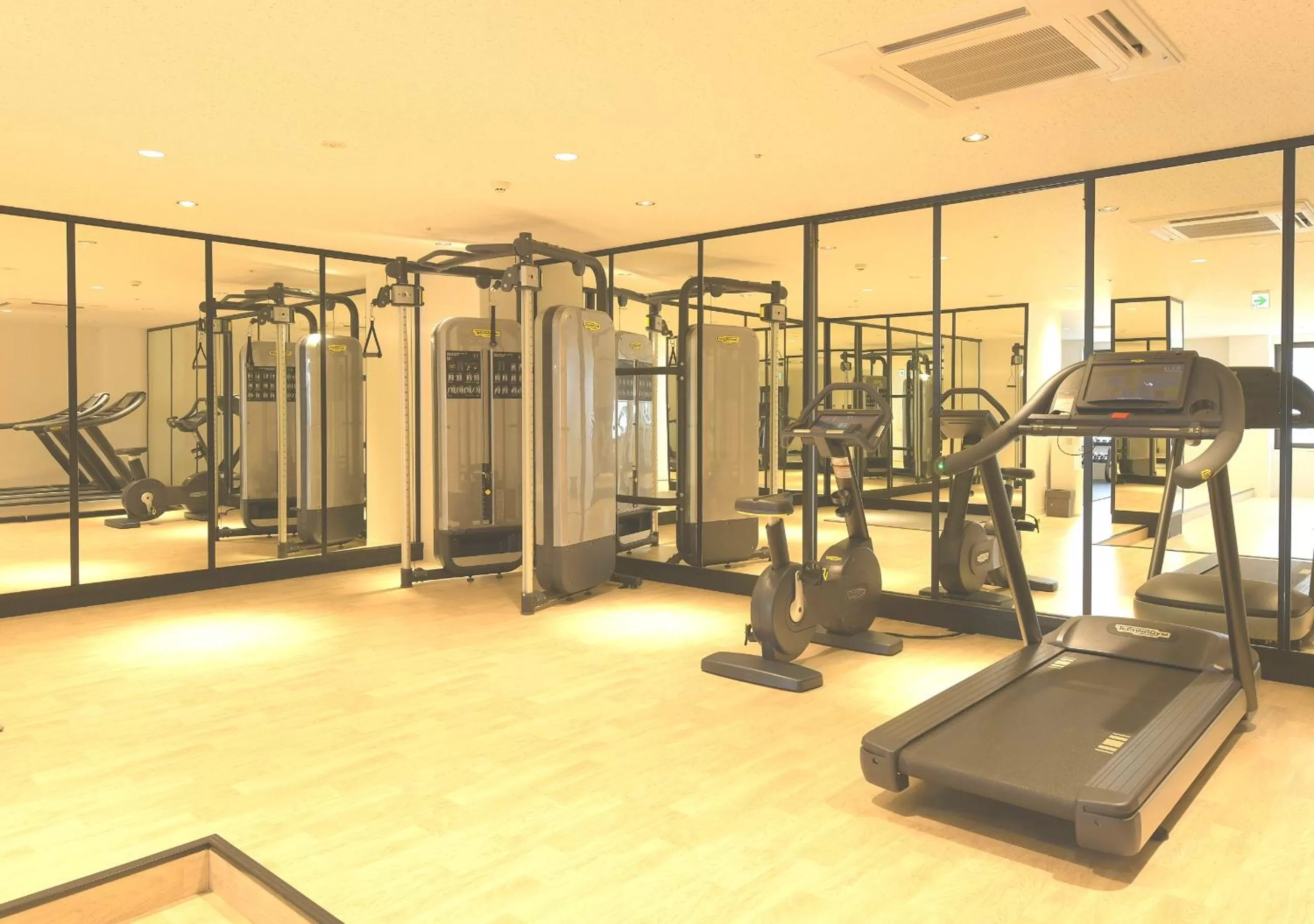 Fitness centre/facilities in Oriental Hotel Fukuoka Hakata Station