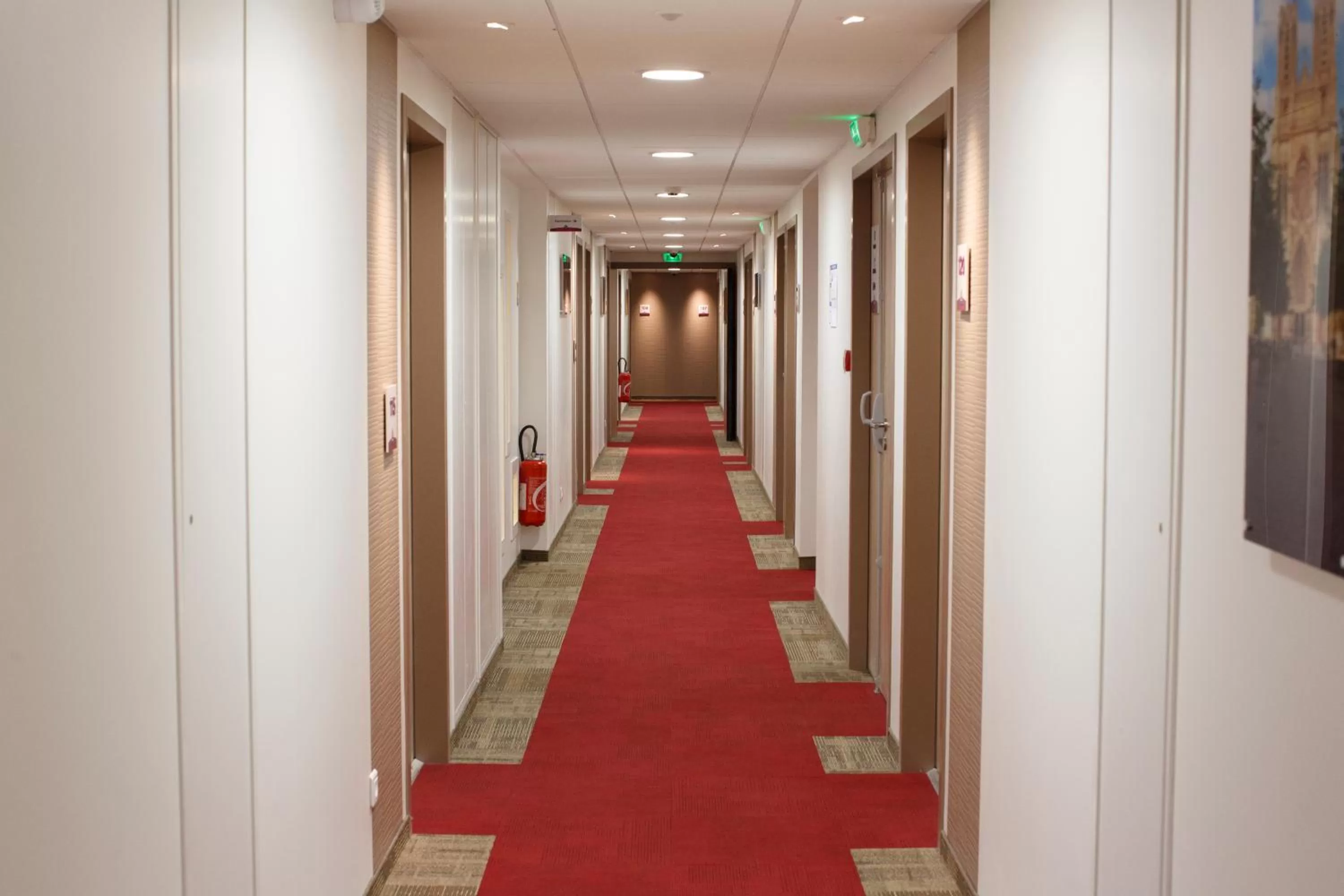 Decorative detail in Hôtel Akena Reims Bezannes