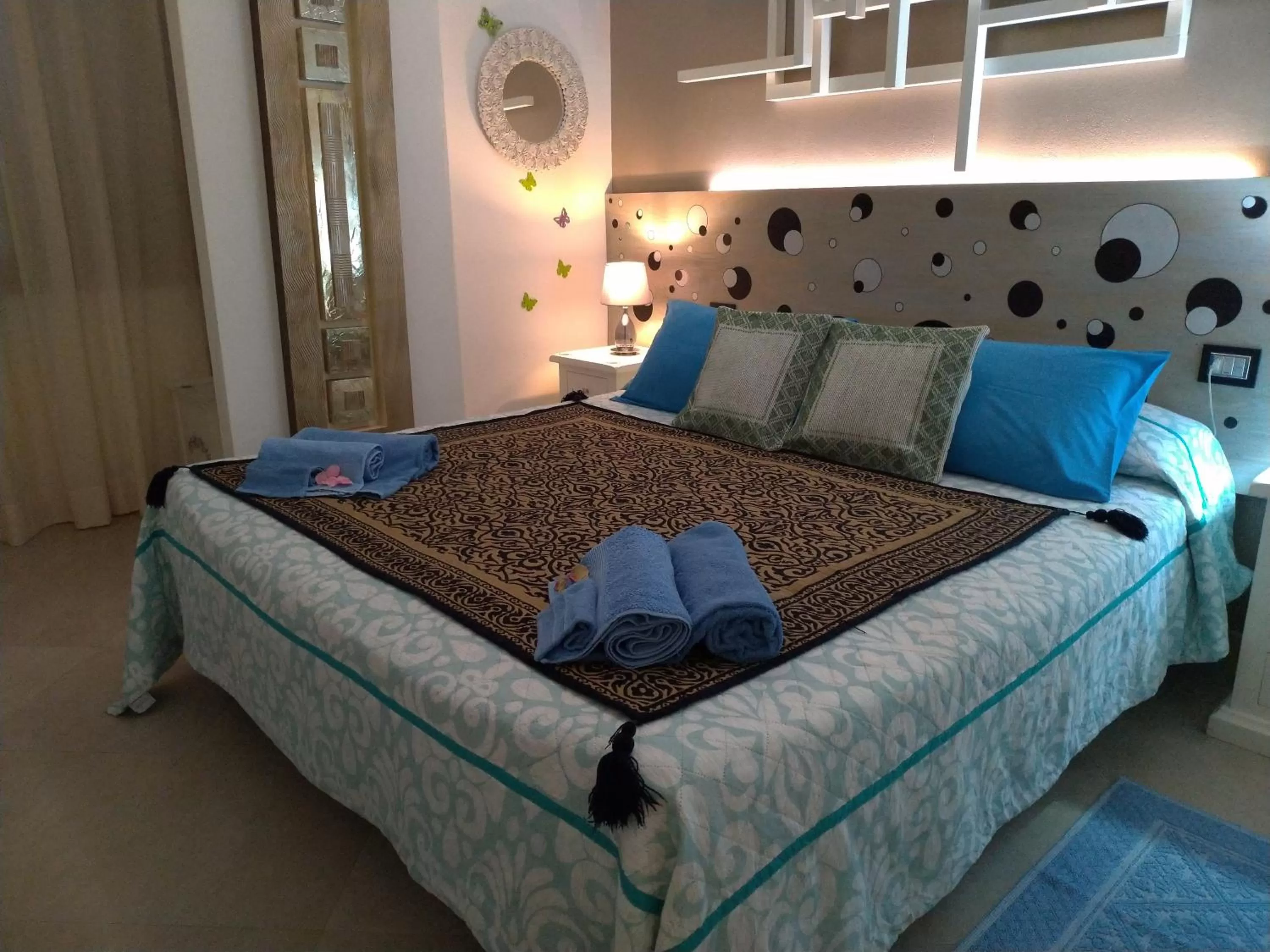 Photo of the whole room, Bed in Gemma Di Gallura Charme B&B